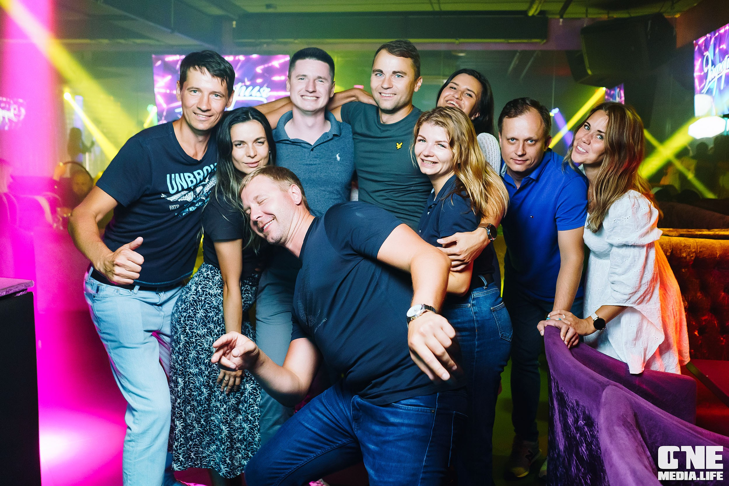 Фоторепортаж из караоке-клуба Эйфория. One Media Life: фоторепортажи, фотоотчеты с мероприятий и заведений