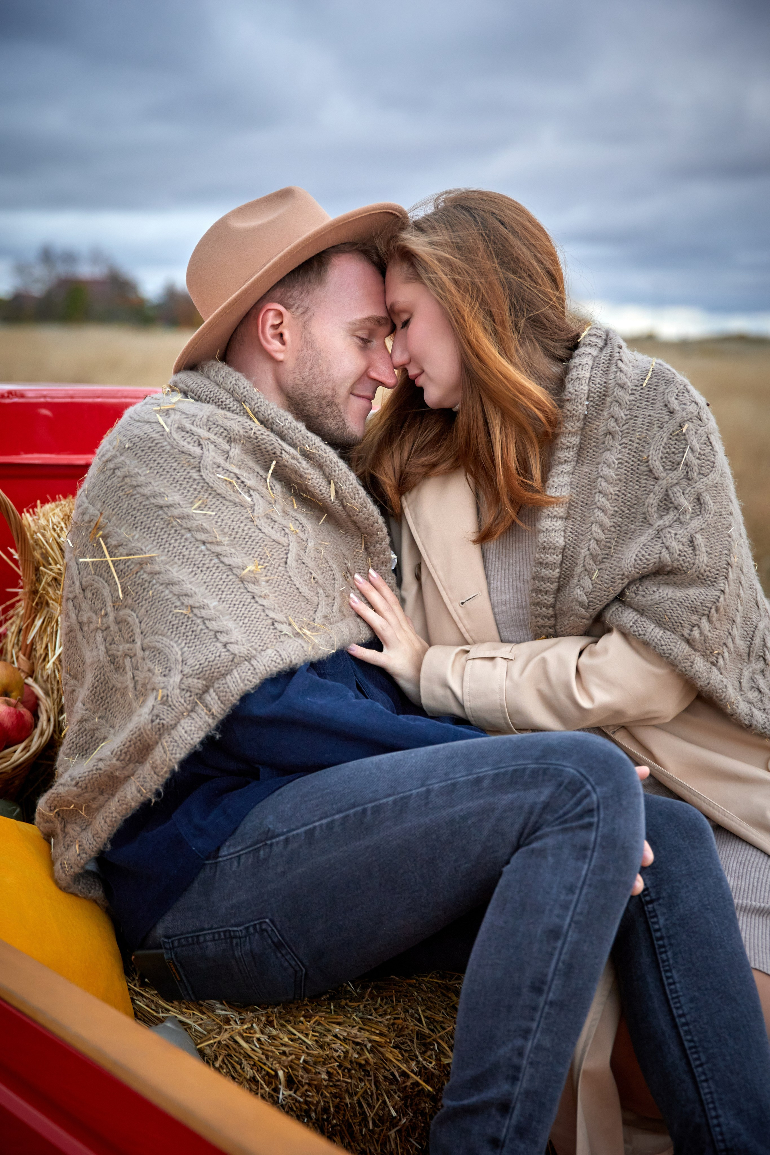 Осенняя с машиной. Фотограф в Самаре Анастасия Афанасьева