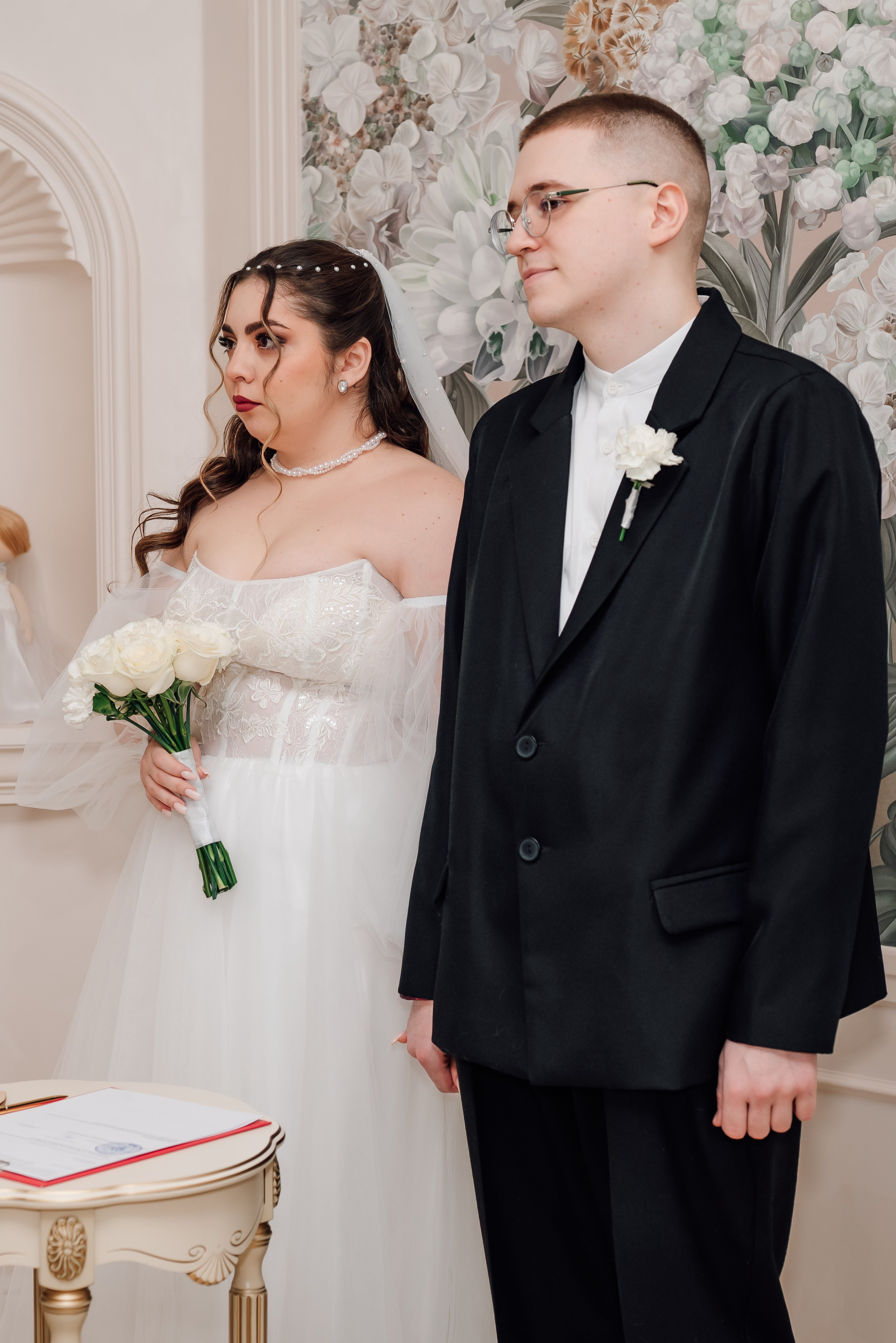 Свадьбы: ЗАГС. Фотограф Вероника Чермных