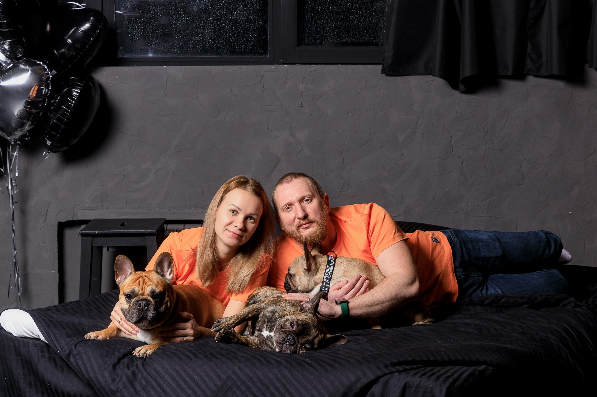 Семейная фотосессия с питомцами в студии. Фотограф в Саратове Ольга Мазлова