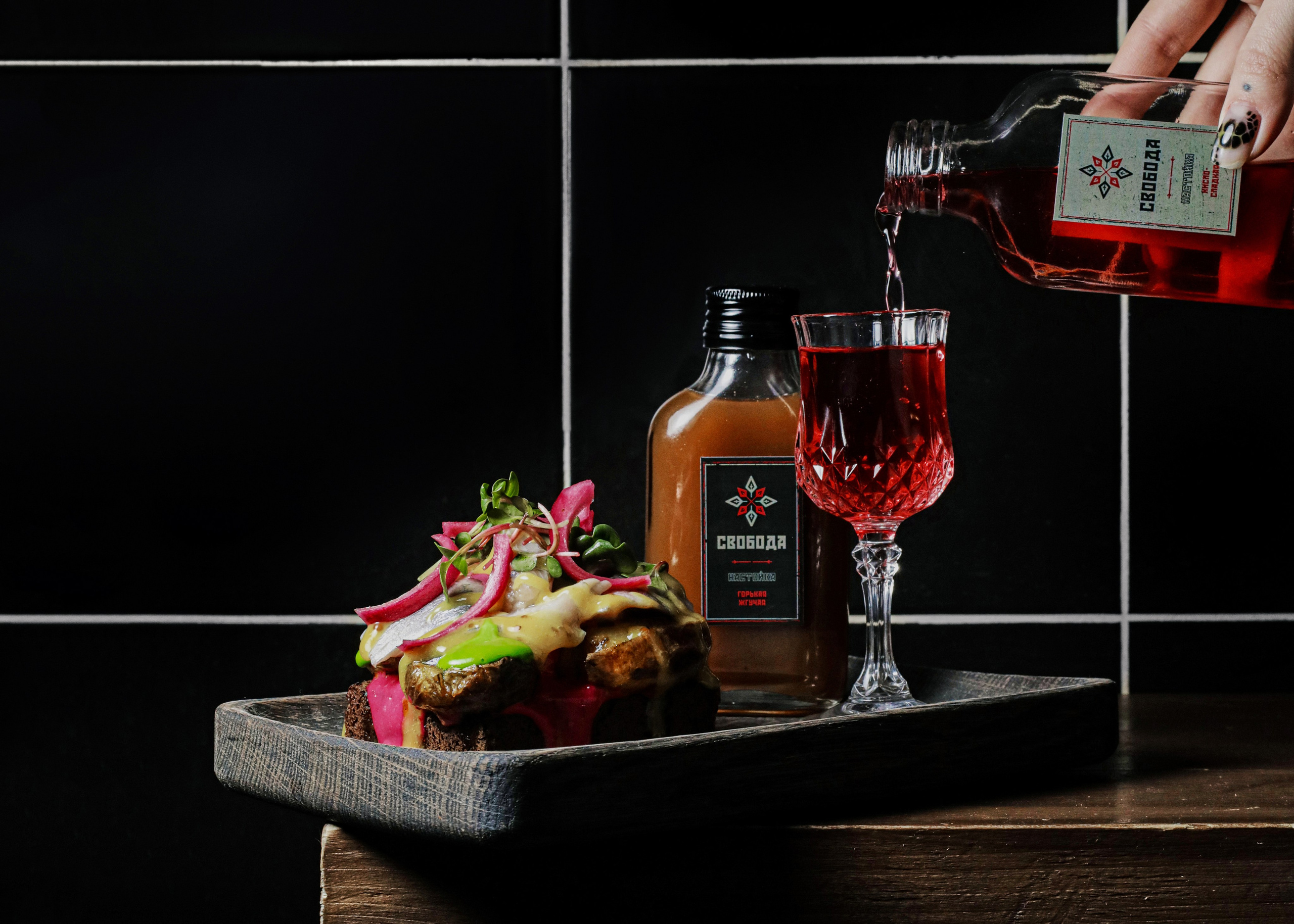 БАР «СВОБОДА». Фотограф Чернецова Валерия. Москва