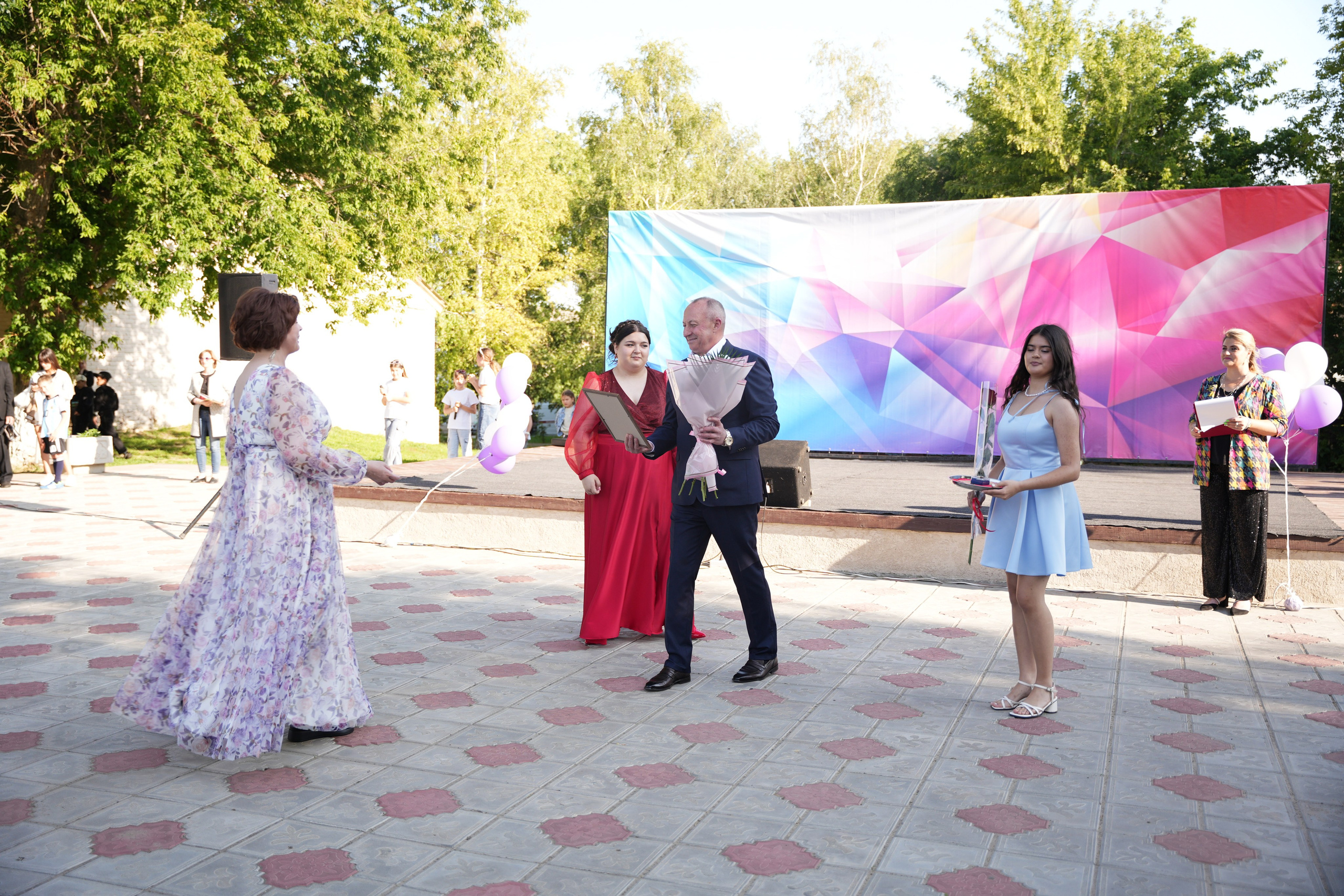 Выпускной в парке. Ольга Плаксина фотограф в Саратове