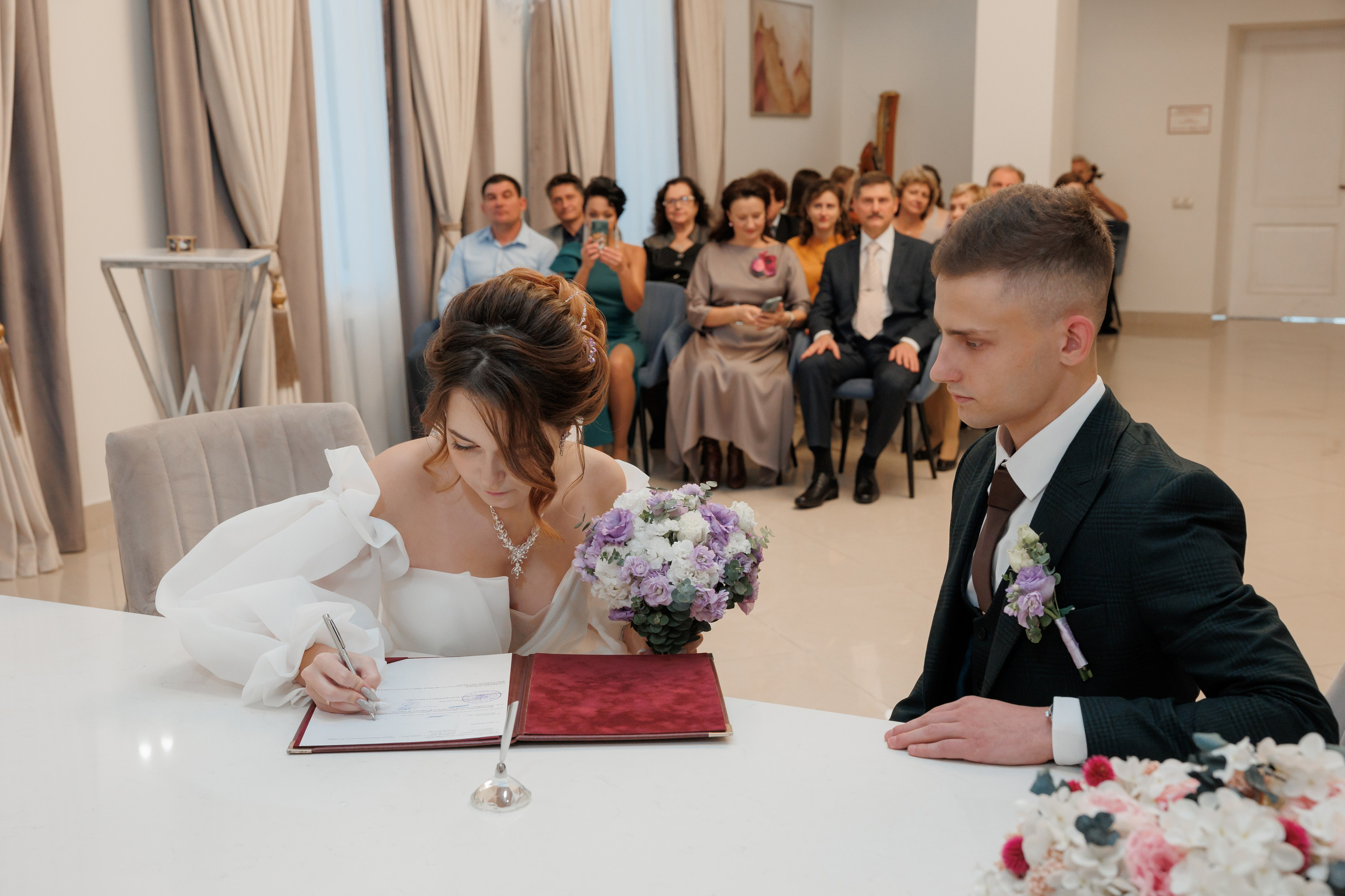 Константин и Дарья, ЗАГС ВДНХ, отель Soluxe, ресторан «Антик». Свадебный и репортажный фотограф (Москва, Королев и другие)