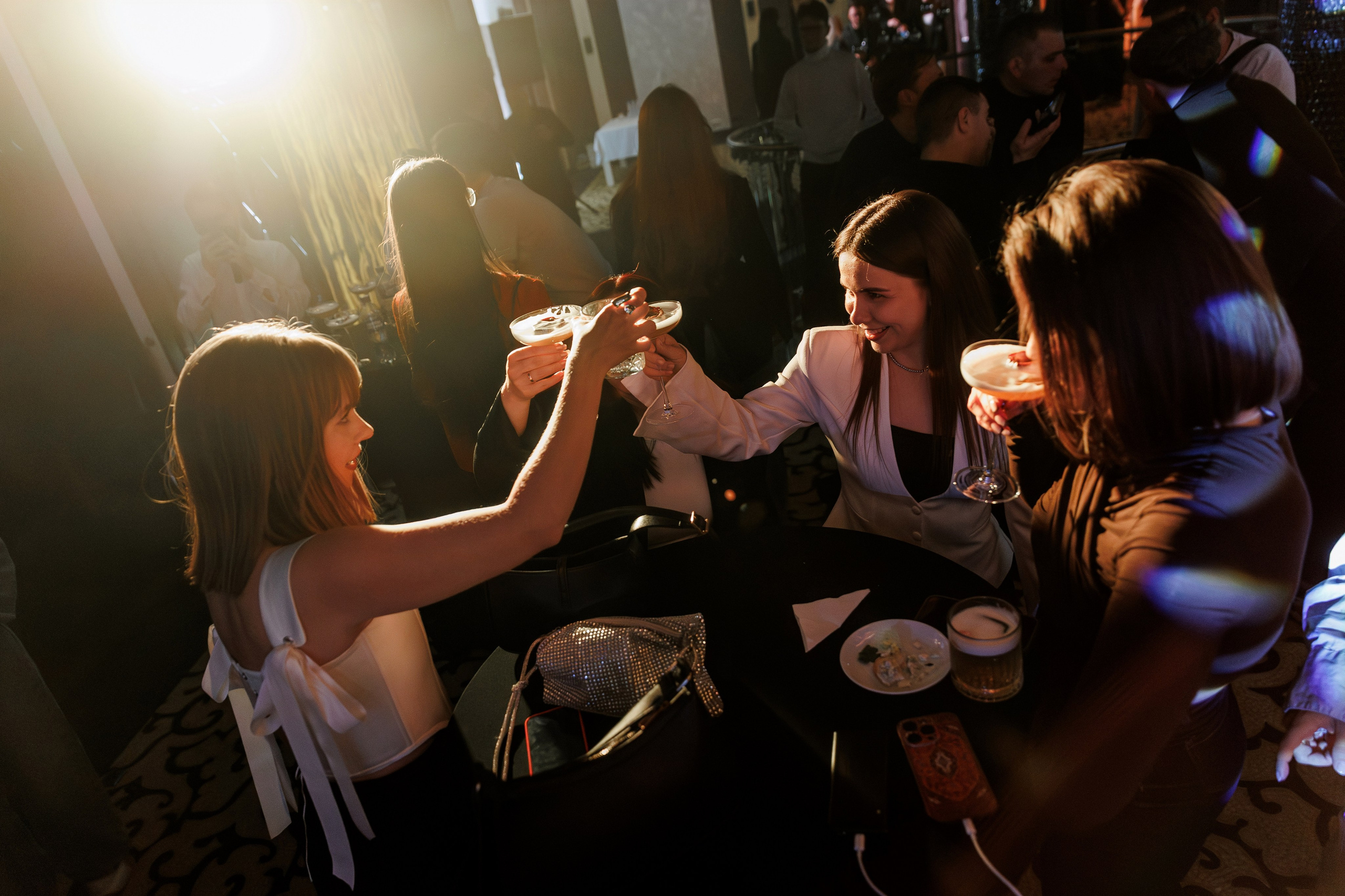 Creators. ILIAS BLACK — Фотограф свадеб и мероприятий в Минске и Беларуси