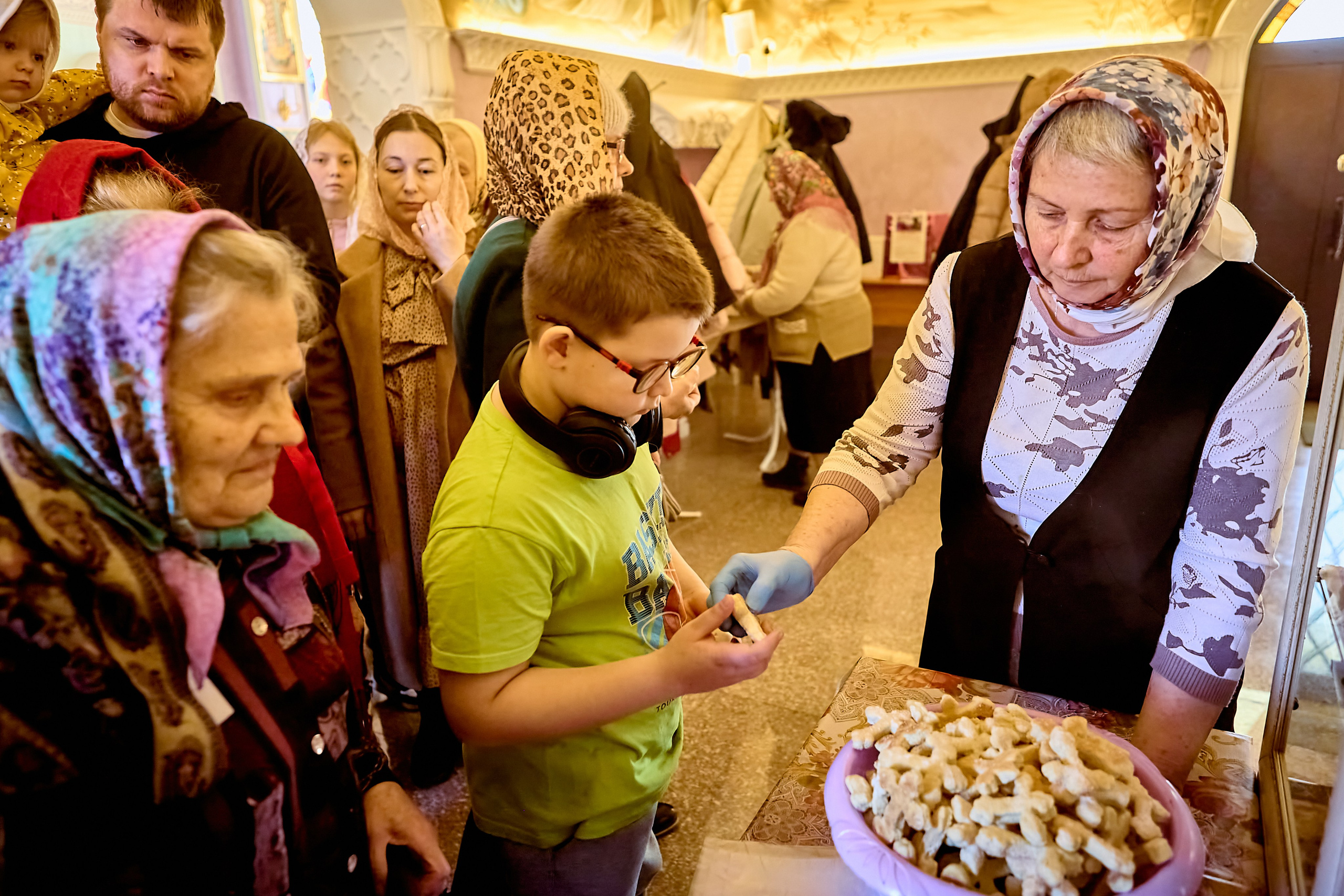 Фотографии Божественной Литургии в Неделю Крестопоклонную