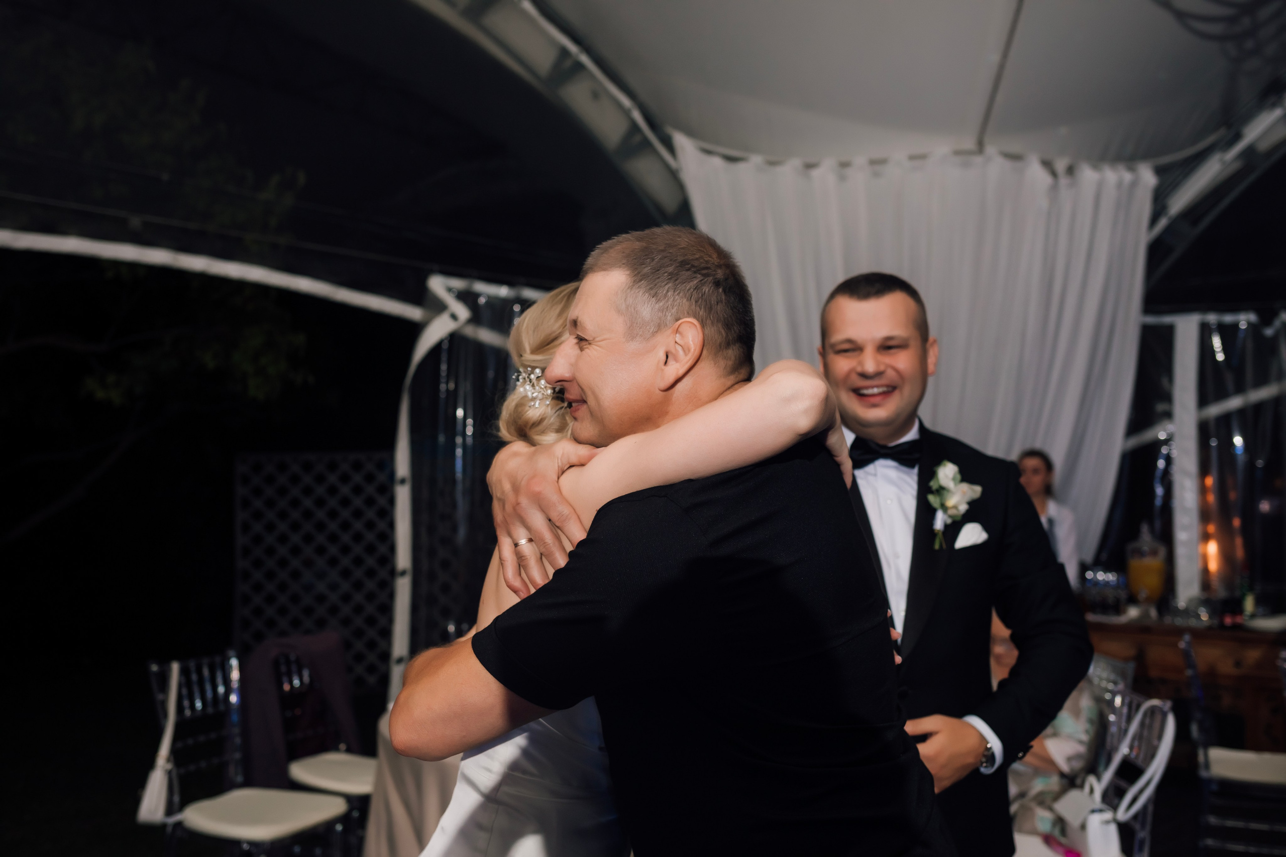 Ольга и Сергей. Свадьба в шатре. Свадебный и семейный фотограф в Москве Евгения Лисина