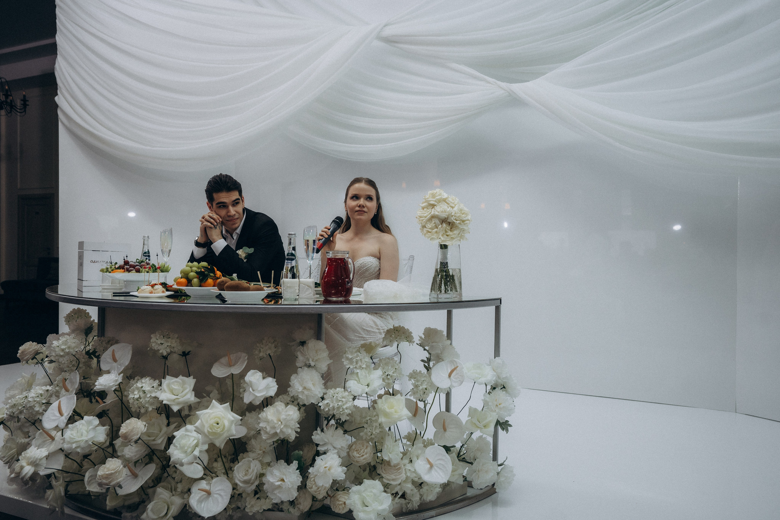 СВАДЕБНАЯ СЬЕМКА СБОРОВ В ОТЕЛЕ И ВЫЕЗД НА ЦЕРЕМОНИЮ (СНЯТО В СИБИРЕ В НИЖНЕВАРТОВСКЕ). Профессиональный фотограф, Санкт-Петербург — Виктория Богомолова