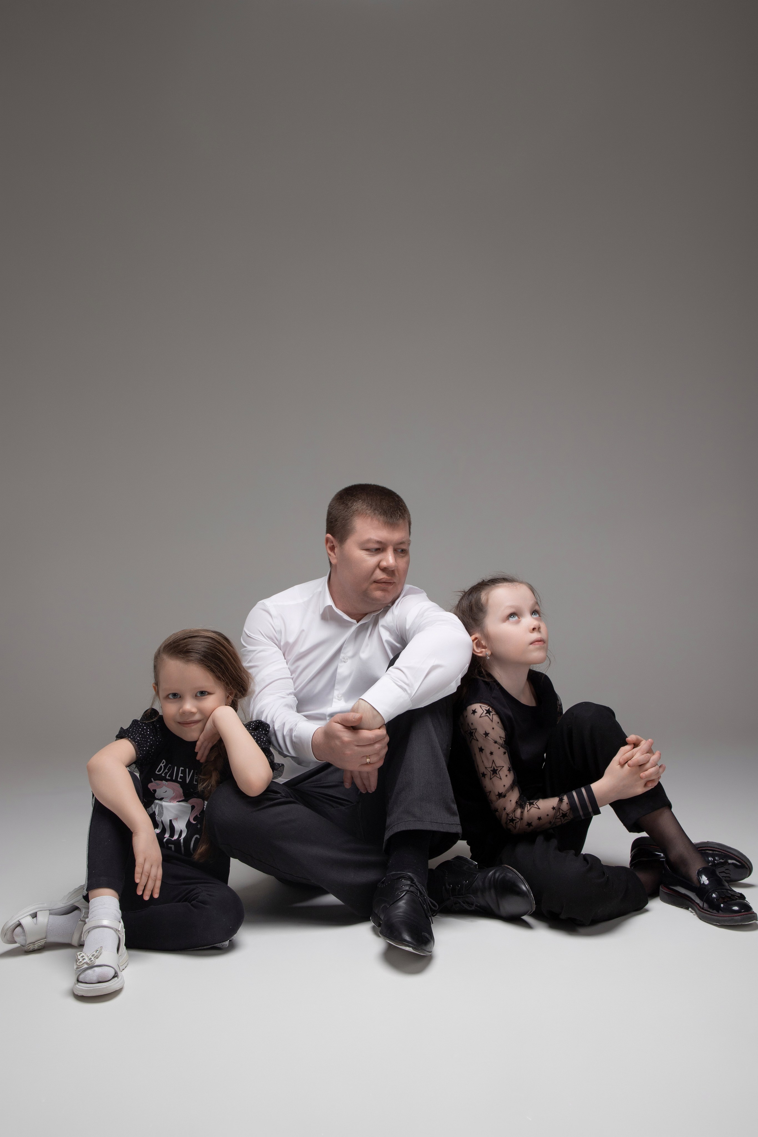 Алексей, Елена, Кристина и Арина. Фотограф Денис Лесковский (Тюмень)