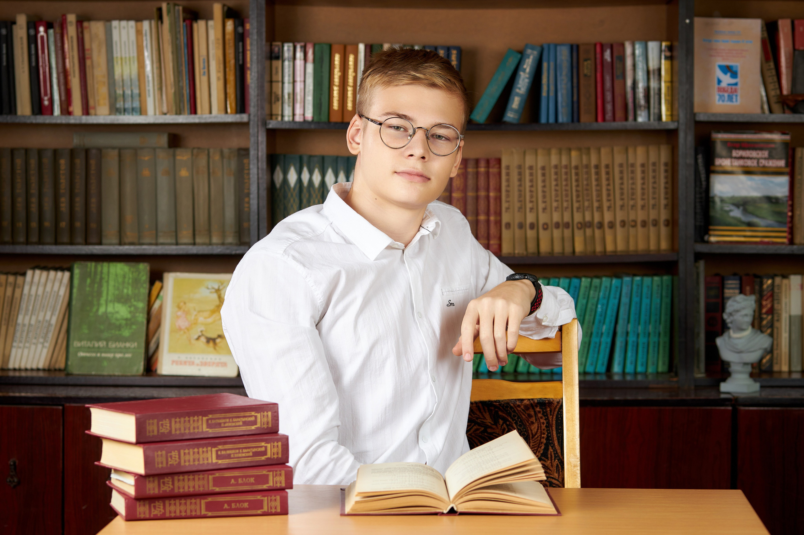 Старшие портреты. Школьный фотограф Леонова Наталия