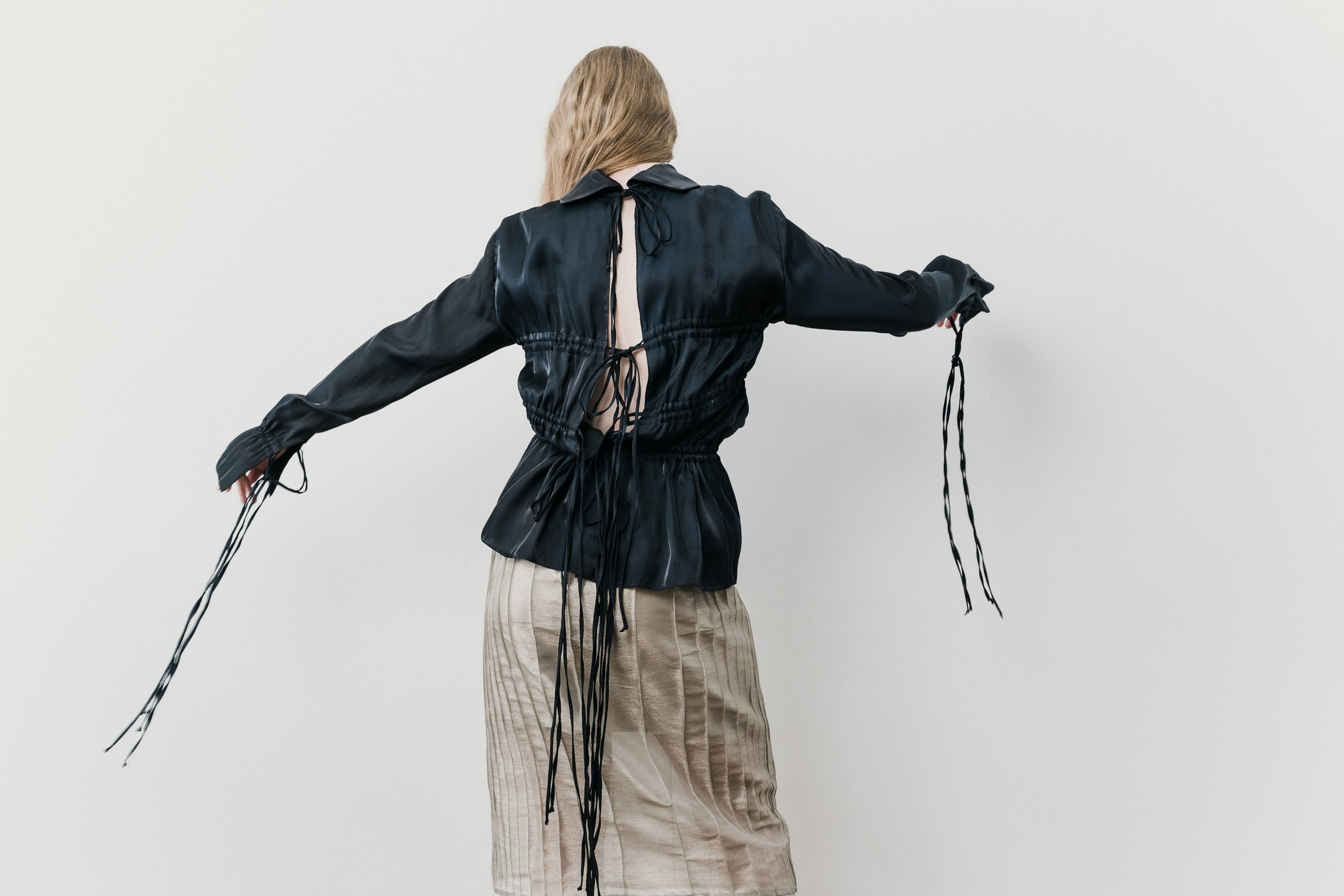 ZO: FLORA. TUTSARKIS — Art Director | Stylist | Photographer