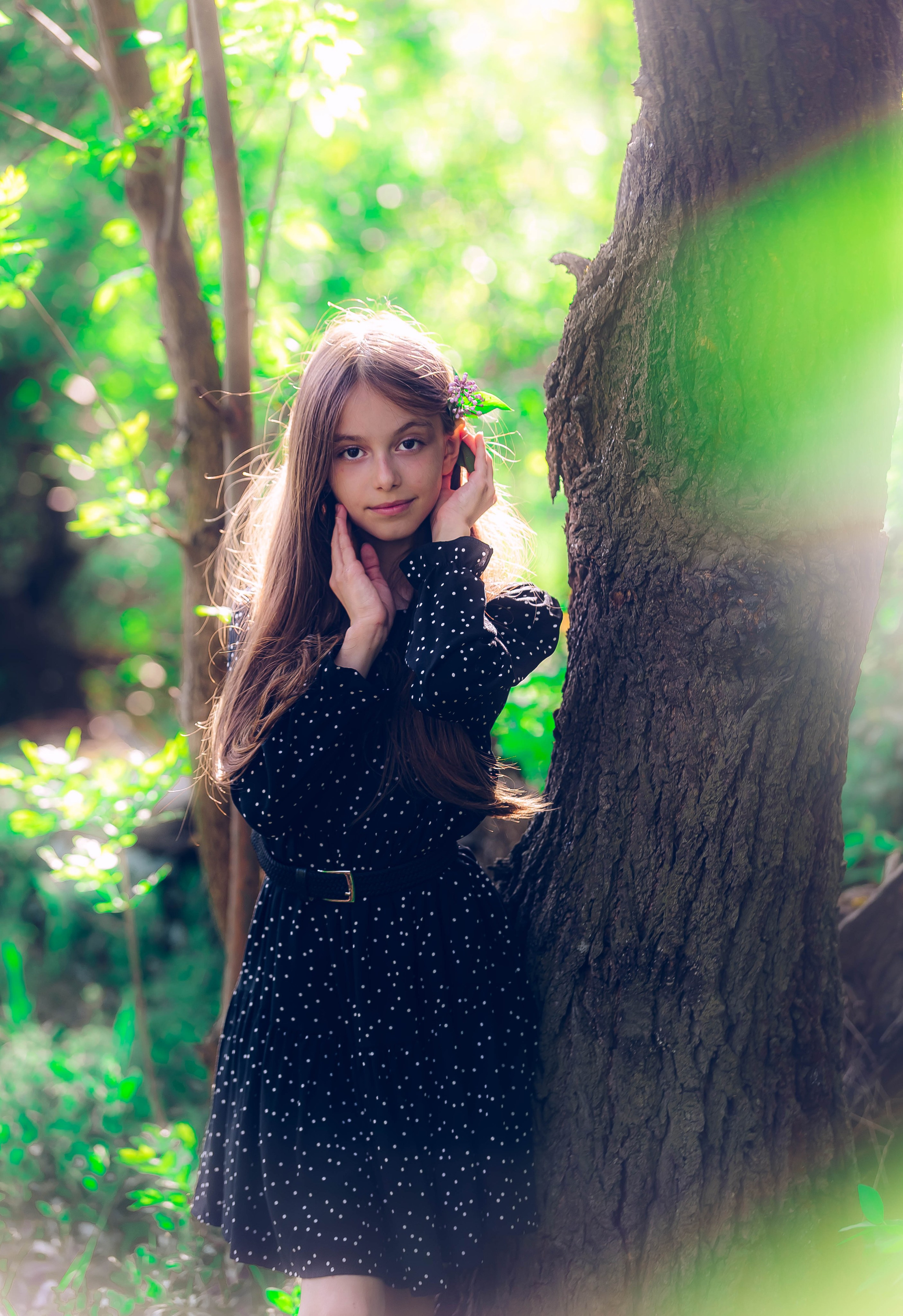 Анютка в сиреньке. Арт-фотограф Евгений Матвиенко