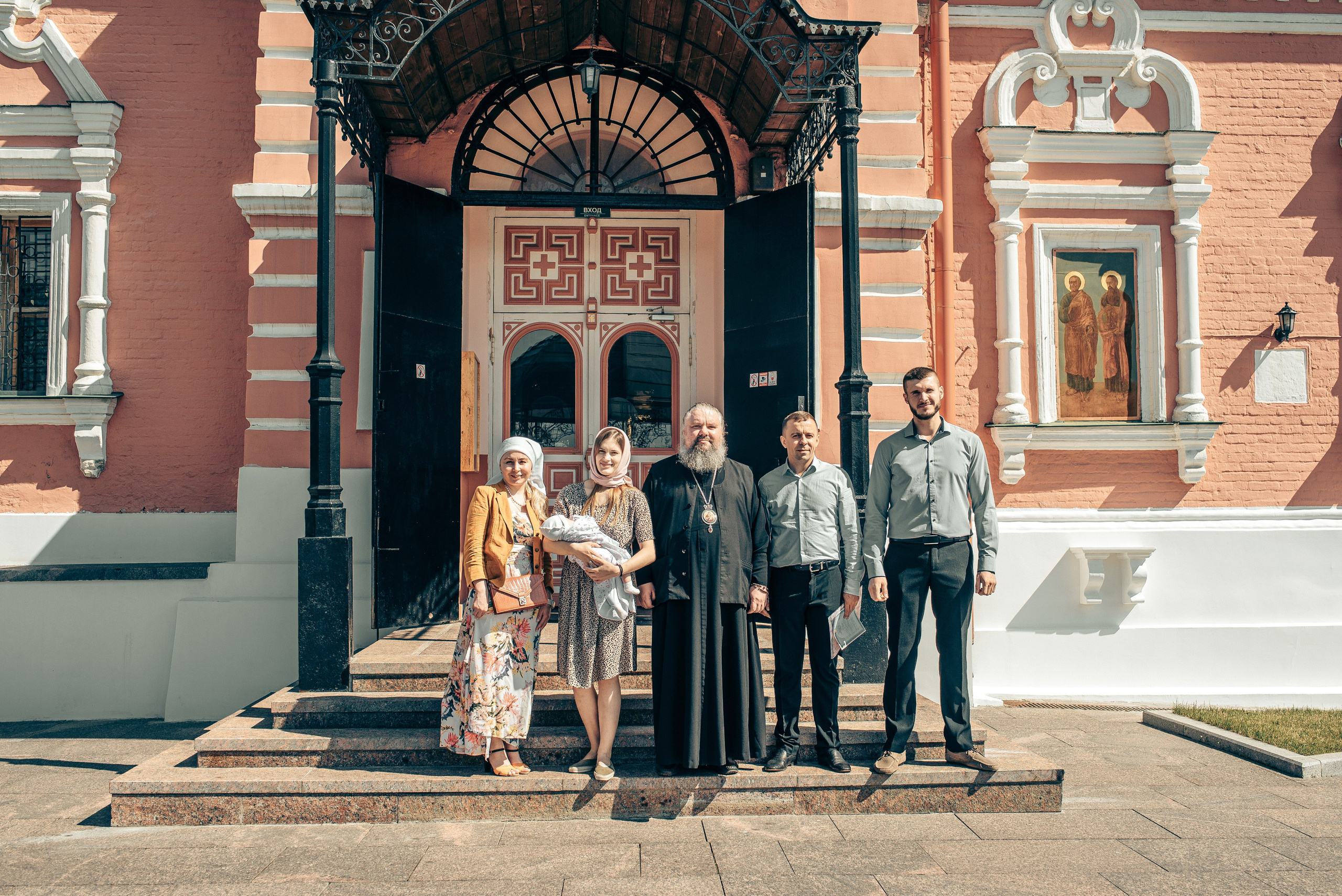 Крещение Софии. Фотограф на выписку из роддома в Москве и МО