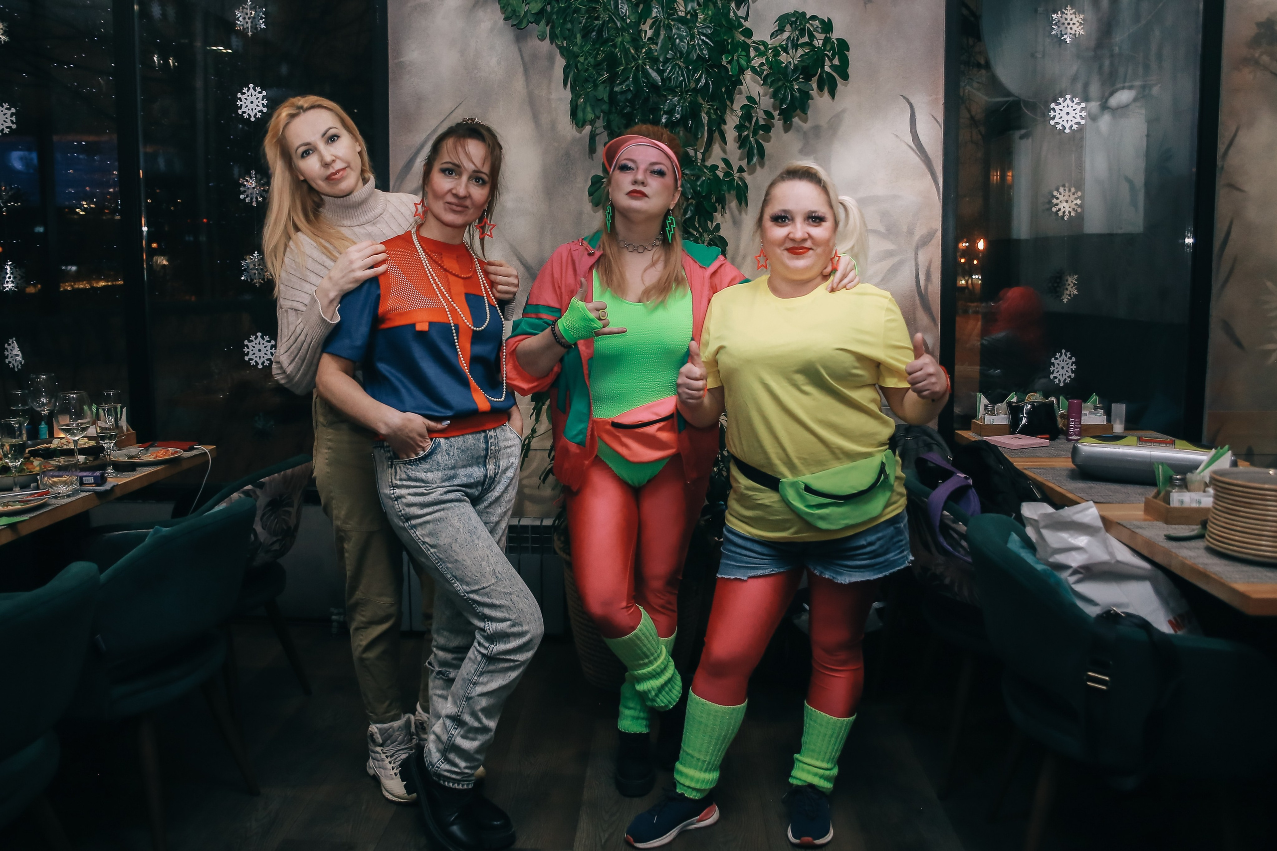 Новогодний корпоратив в стиле 90х и СловоПацана. Антонина Морозова, профессиональный семейный фотограф видеограф