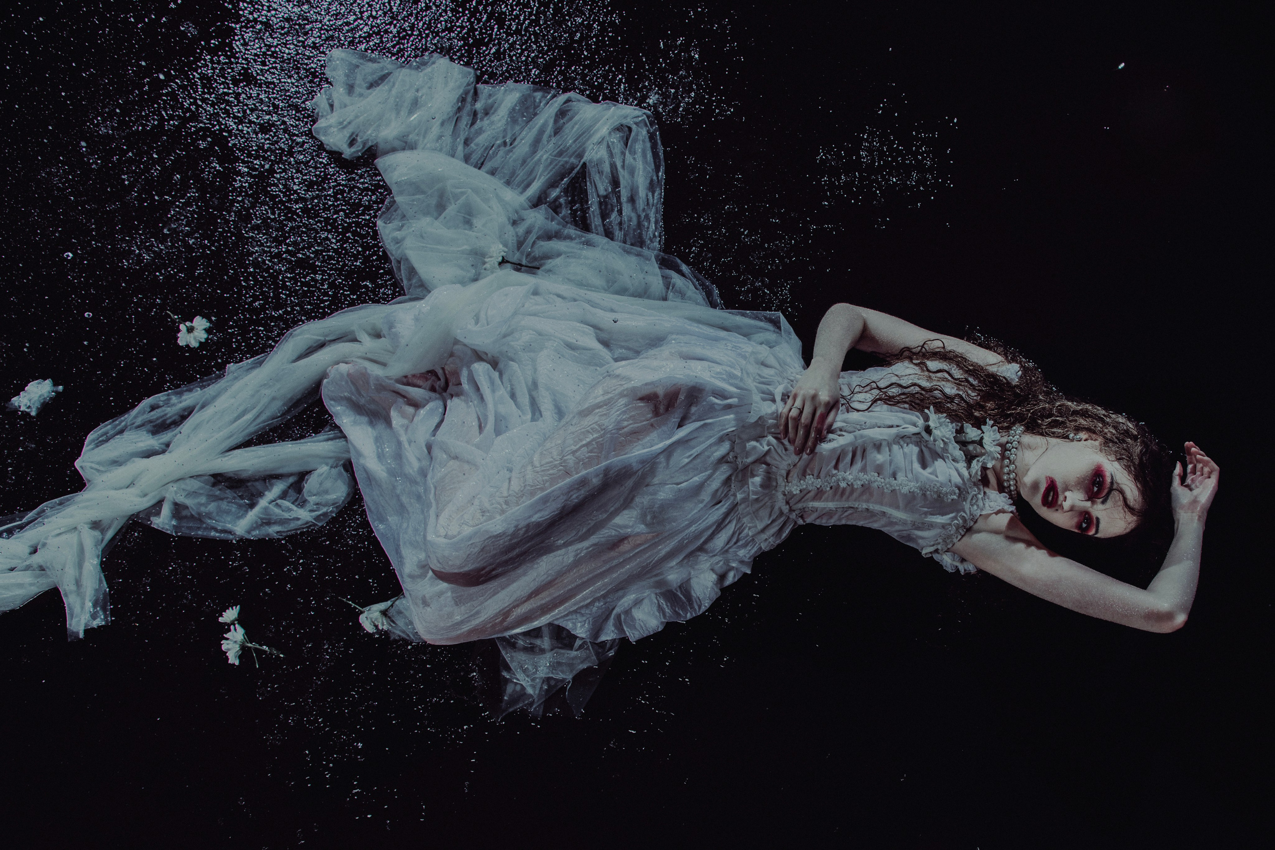 Труп невесты. Фотограф Anita Mivchas
