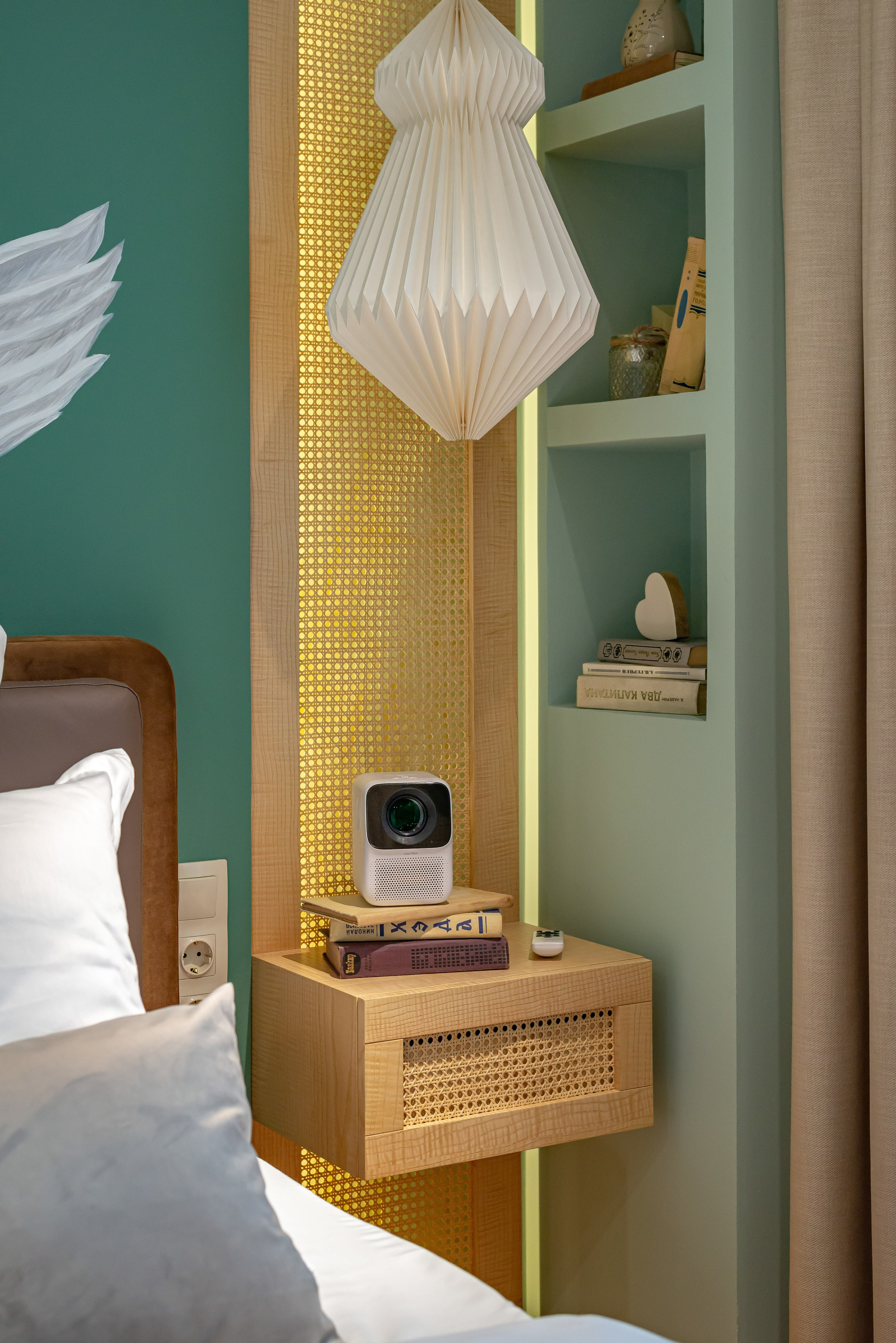 Спальня для телепроекта Большие Перемены на канале Россия 1. Интерьерная съёмка и виртуальные туры — Интерьерный фотограф Кузнецов Сергей (photopixiq)