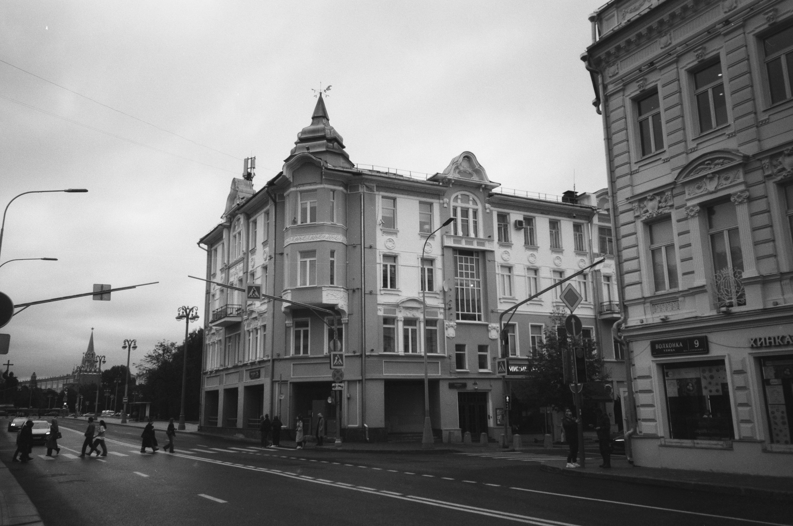 Зотов Центр, глянец ХХ века и женщины русского авангарда. Фотограф-документалист Мария Осокина