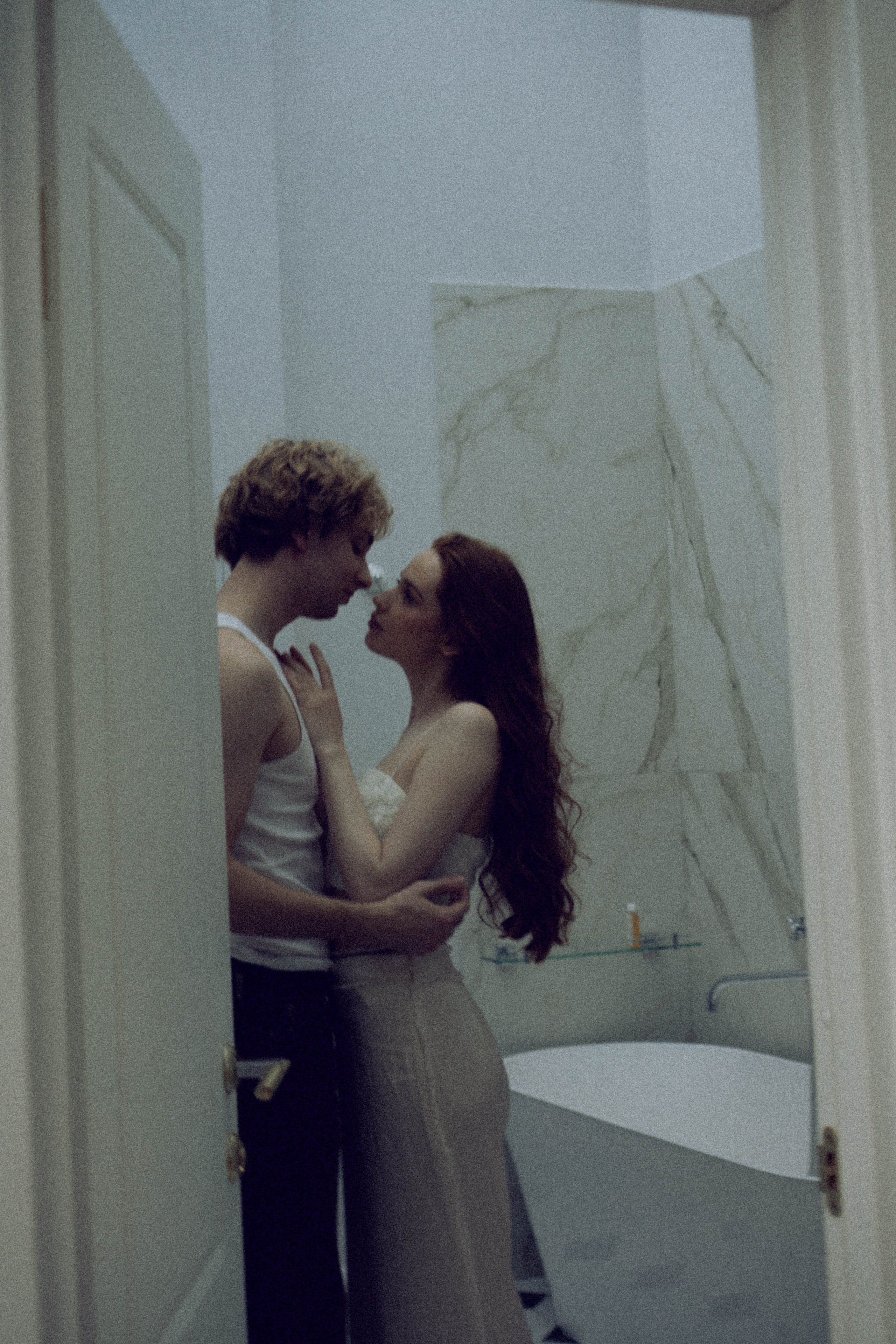 СВАДЕБНАЯ СЬЕМКА В ОТЕЛЕ. СБОРЫ ЖЕНИХА И НЕВЕСТЫ И ТАКЖЕ ТОР И ПОДГОТОВКА К ПРОГУЛКЕ. Профессиональный фотограф, Санкт-Петербург — Виктория Богомолова