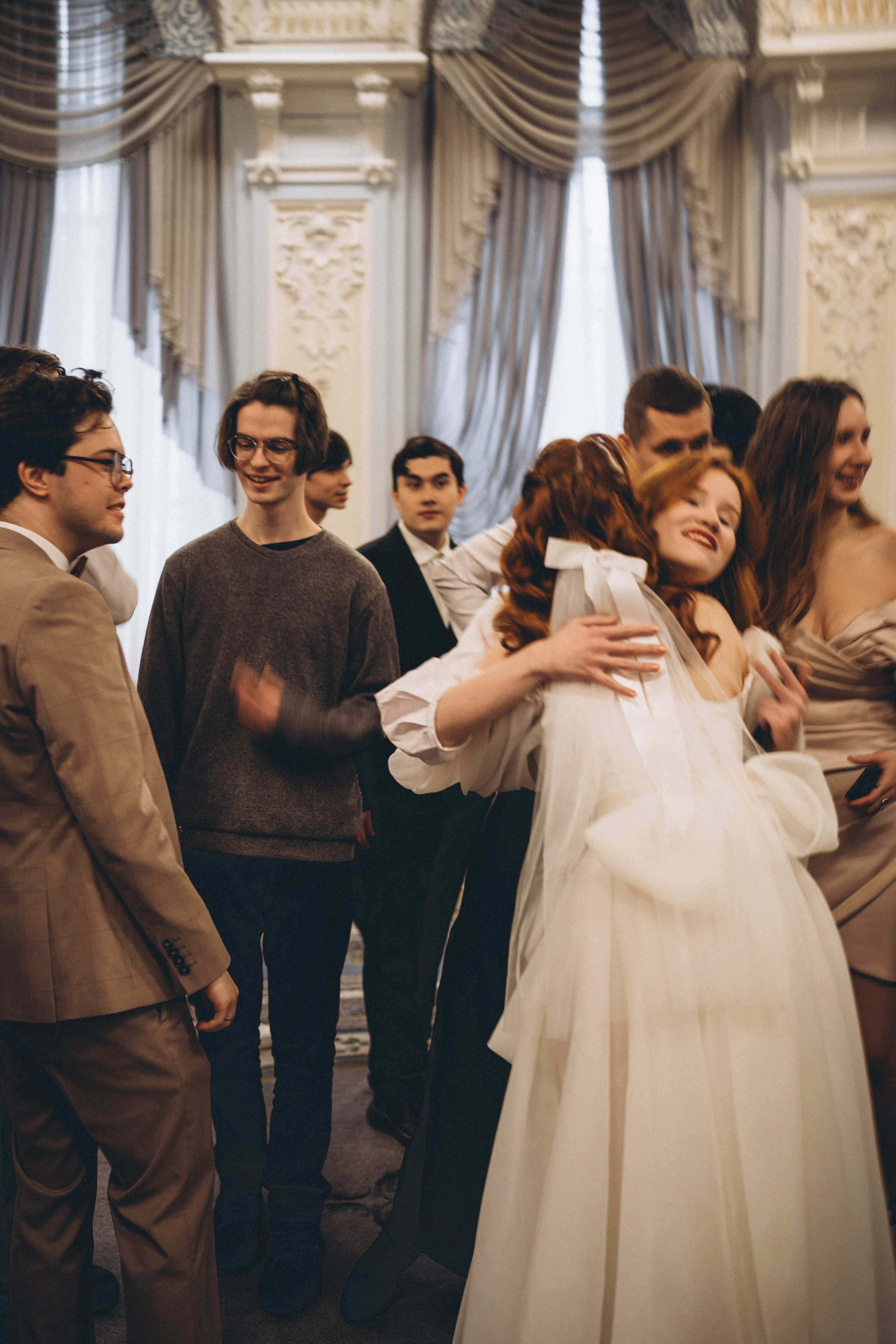 СВАДЕБНАЯ СЬЕМКА ВО ВТОРОМ ДВОРЦЕ С ГОСТЯМИ И ПРОГУЛКА В ТАВРИЧЕСКОМ САДУ. Профессиональный фотограф, Санкт-Петербург — Виктория Богомолова