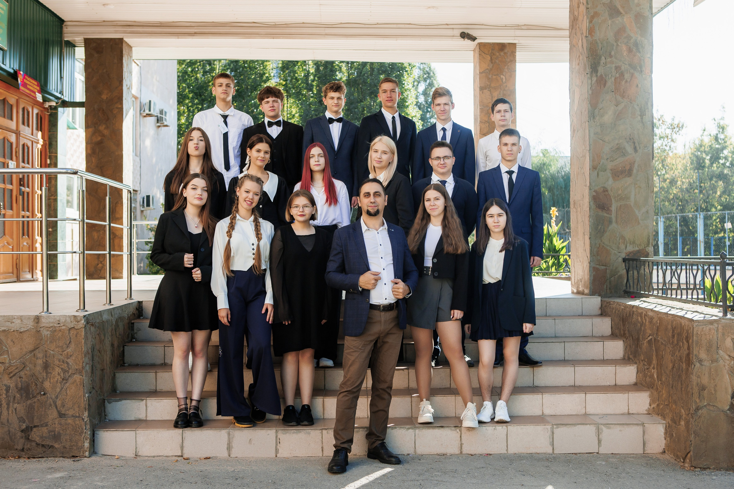 Гимназия 12 11 А 2024. Свадебный и портретный Фотограф в Липецке Дмитрий Котюков