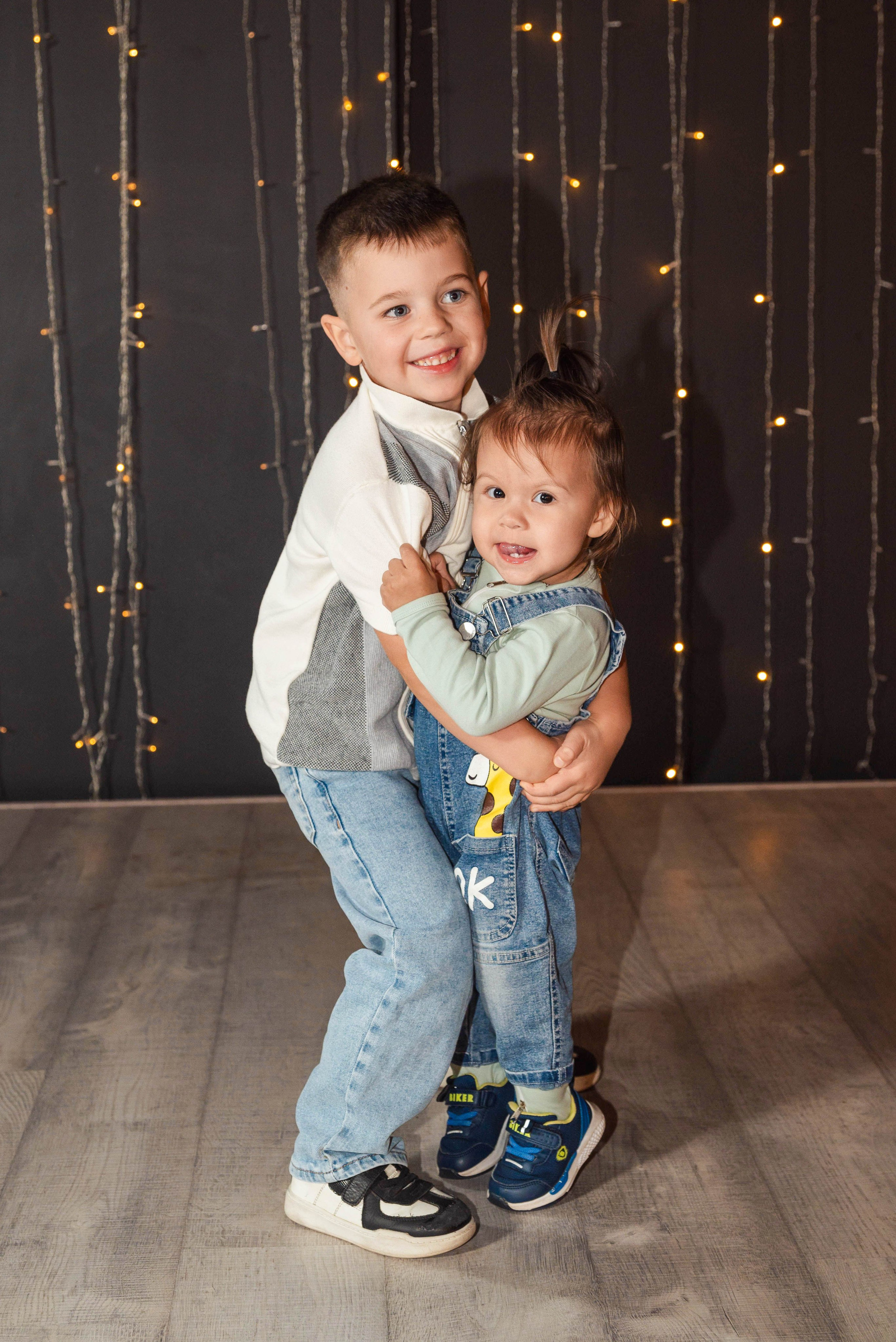 11.11.2024 Елена. Меня зовут Михайлов Сергей, занимаюсь фото и видео г. Чебоксарах