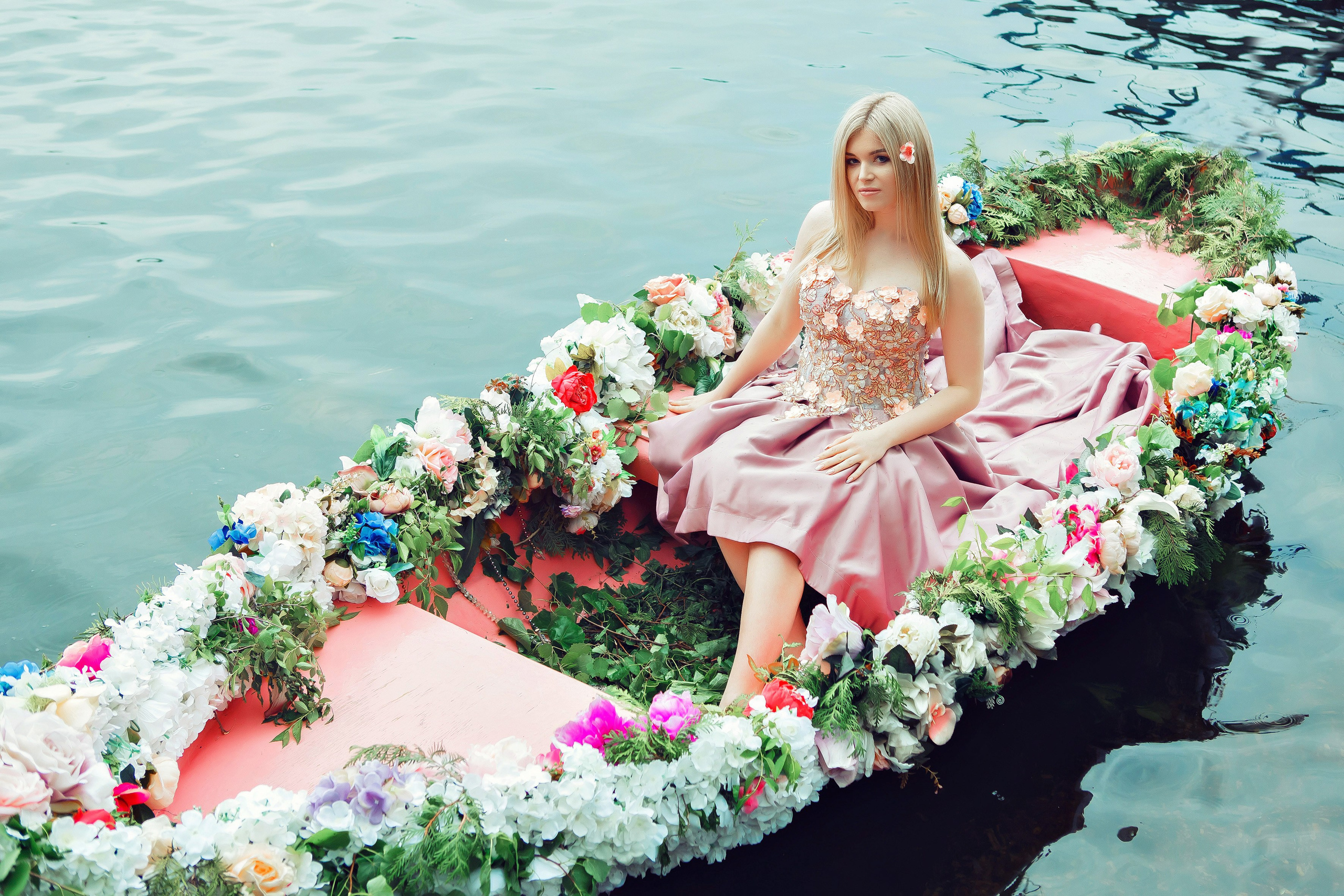 Цветочная Лодка. Свадебный и портретный Фотограф в Липецке Дмитрий Котюков