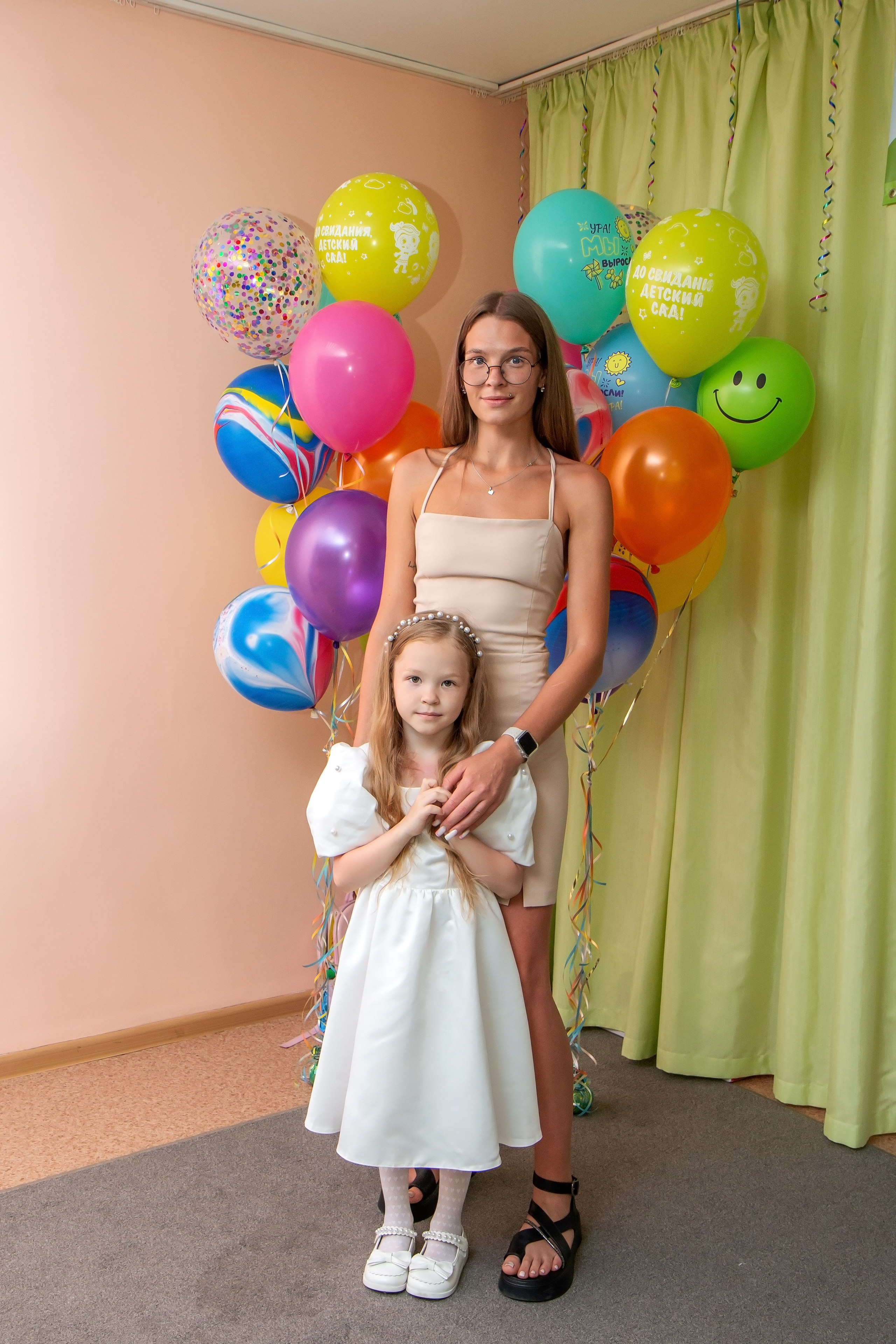 Выпускной вечер в ДС «Подснежник». Фотограф в Шелехове, лучшие выпускные альбомы в Шелехове