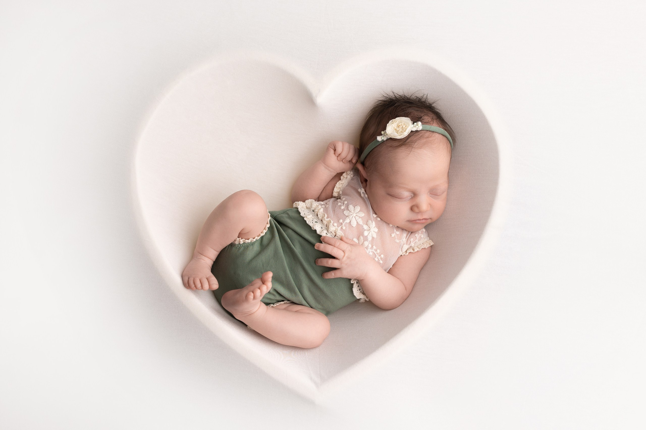 Портфолио Новорожденные - Фотограф новорожденных: искусство запечатлен. Фотограф новорожденных: волшебные моменты первых дней жизни