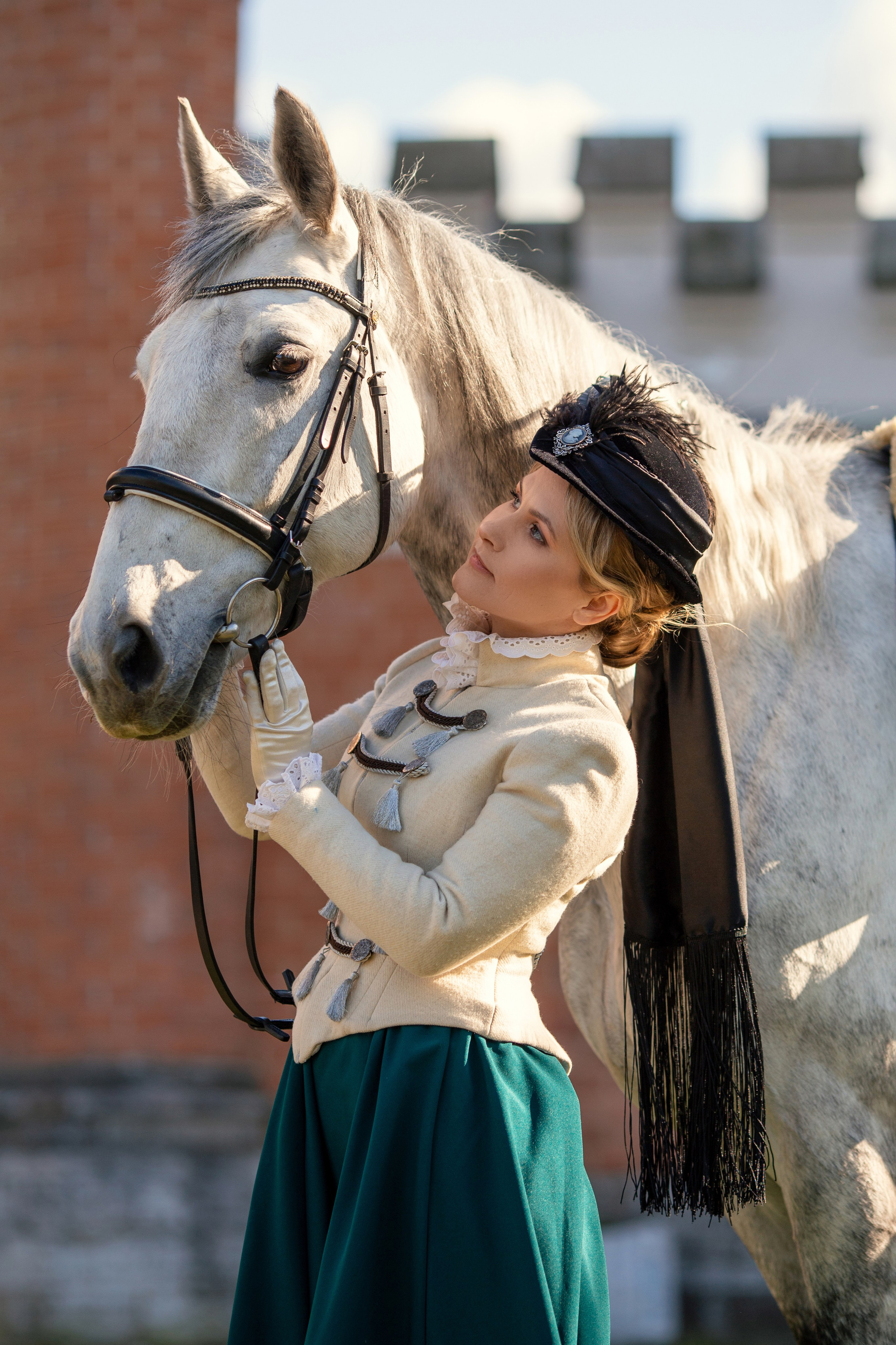 Вика и орловский рысак Павел