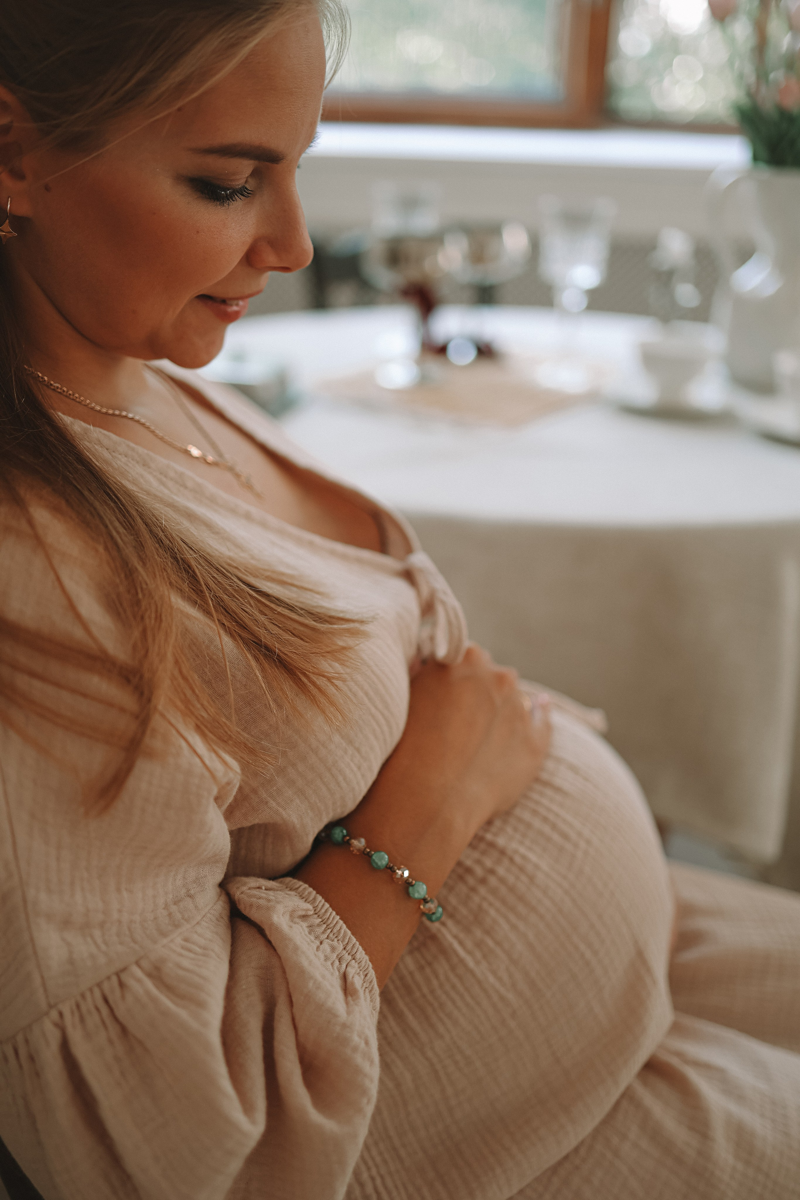 Квартира (беременность). Семейный фотограф Тюмень, фотограф на роды Салмина Мария