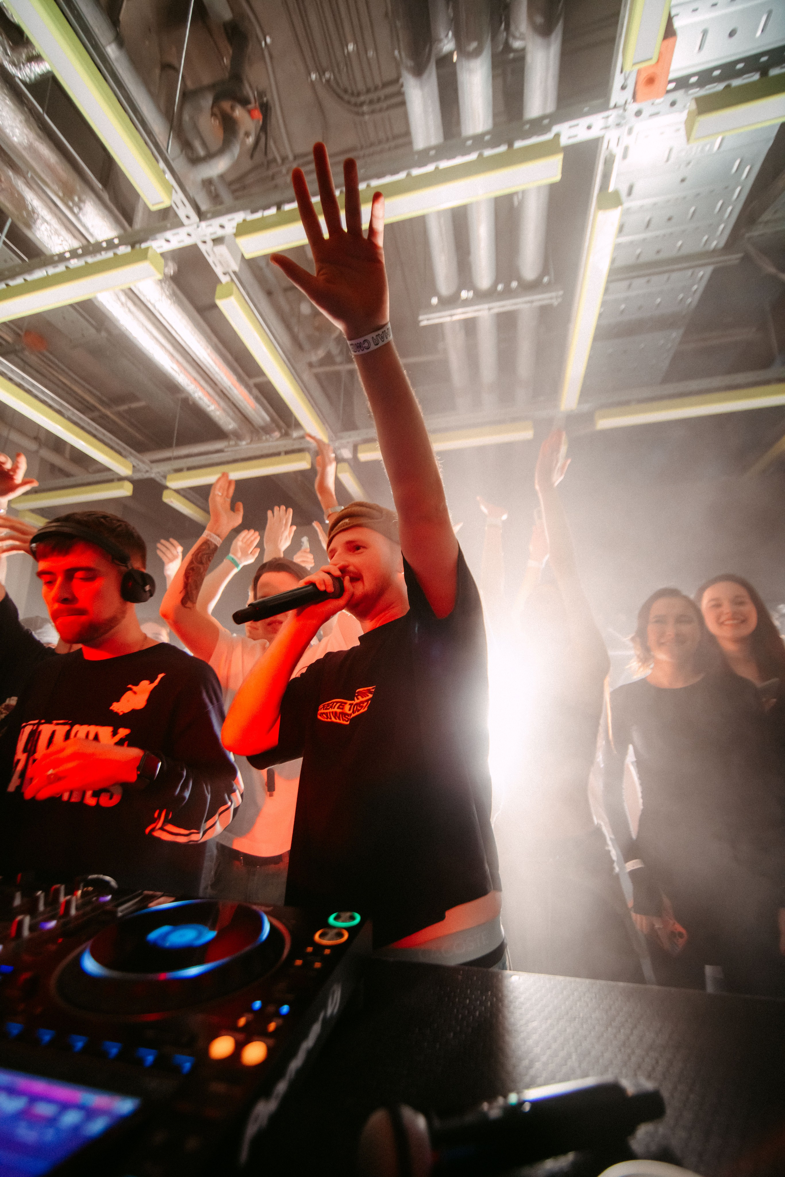 УРАМ. Ночная смена / 2025. Саша Копылов, фотограф в Казани