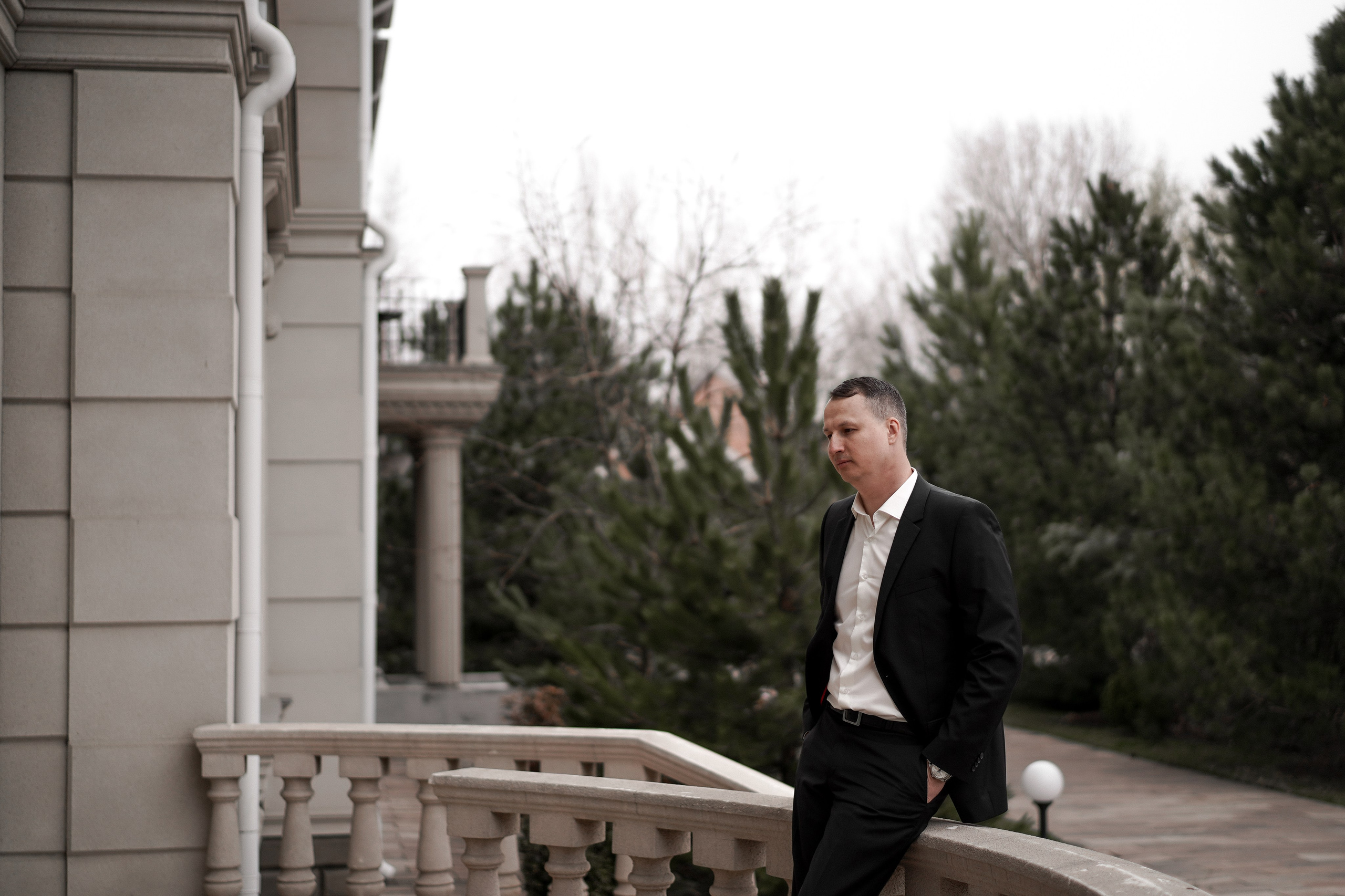 Свадебная фотосессия в Графском парке. Ростов-на-Дону. Свадебный фотограф в Ростове-на-Дону. Таинство Крещения и Венчания, семейные фотосессии. Алёна Чёботова