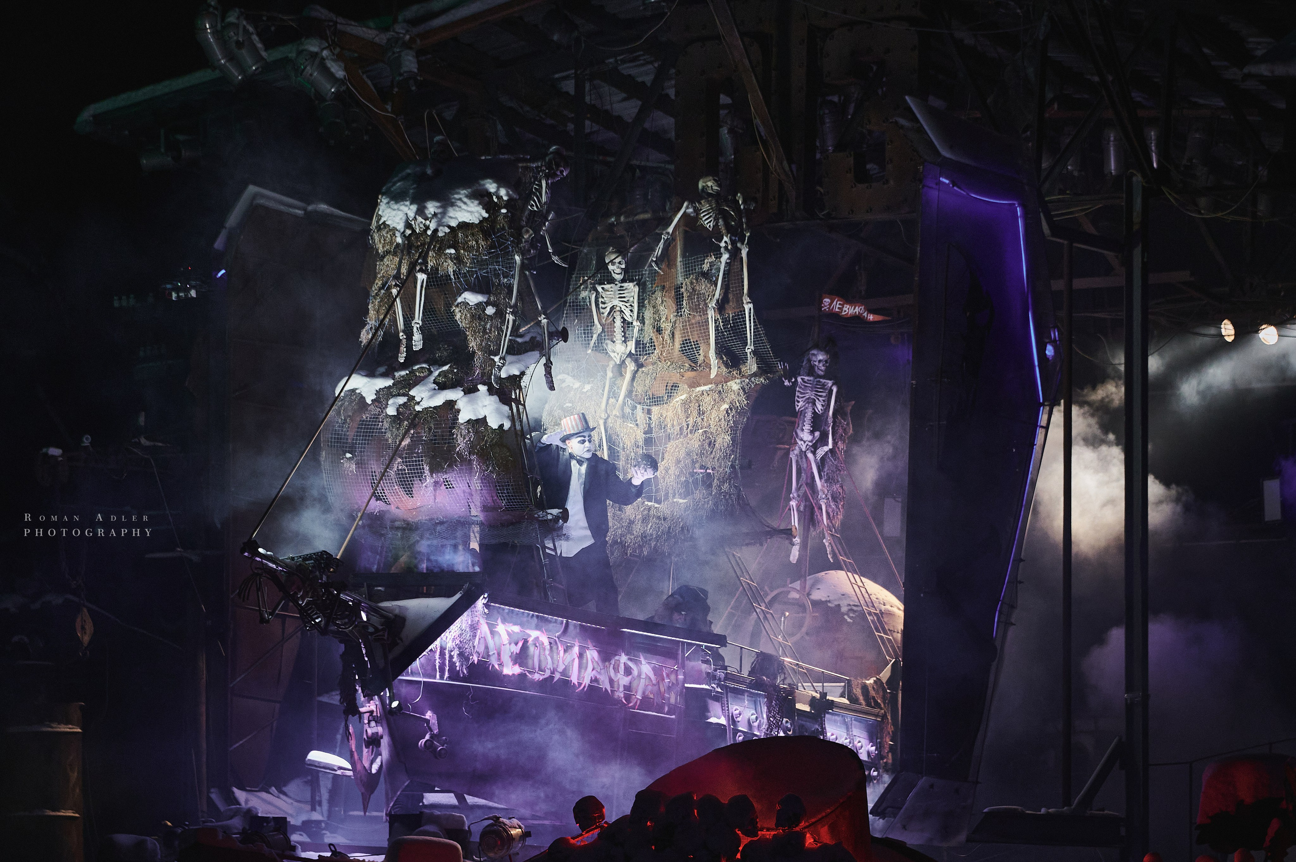 Новогодняя сказка от Ночных волков. Фотограф Роман Адлер