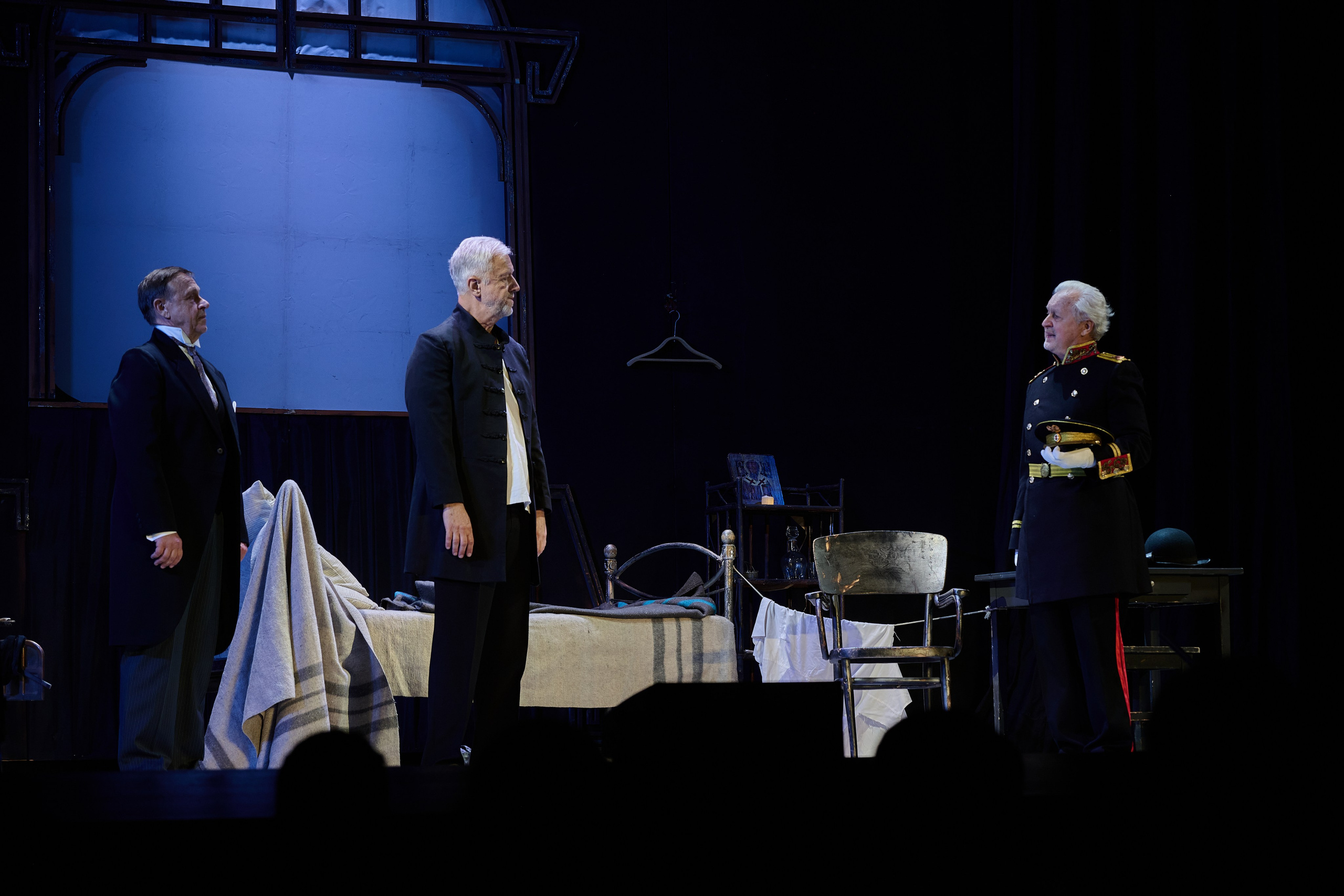 Спектакль «Товарищ». Фотограф Роман Адлер