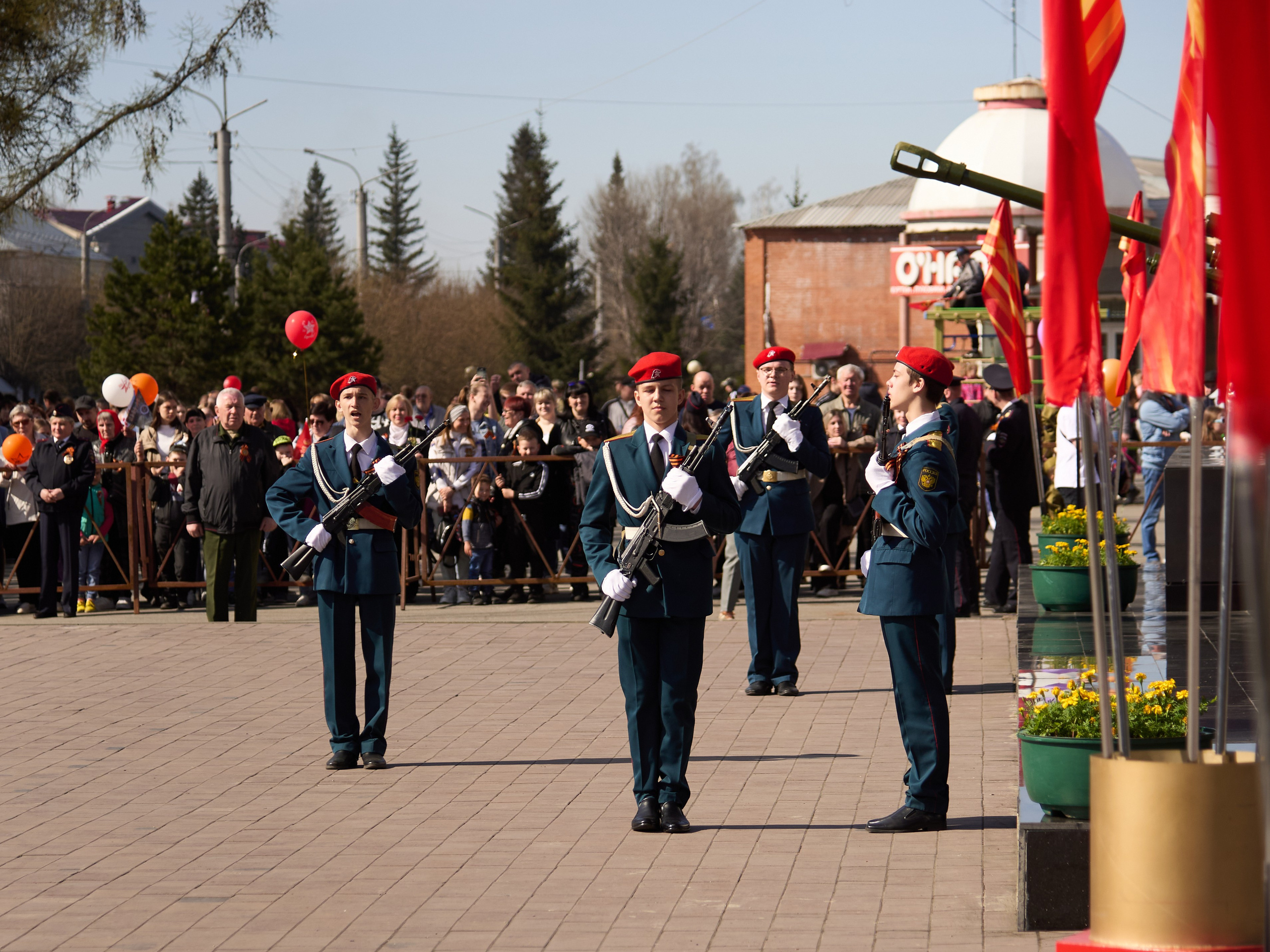 Празднование Дня победы 2024 в г. Ленинск-Кузнецкий. [fXph] Фотограф Масликов Илья. Съёмка мероприятий в Ленинске-Кузнецком