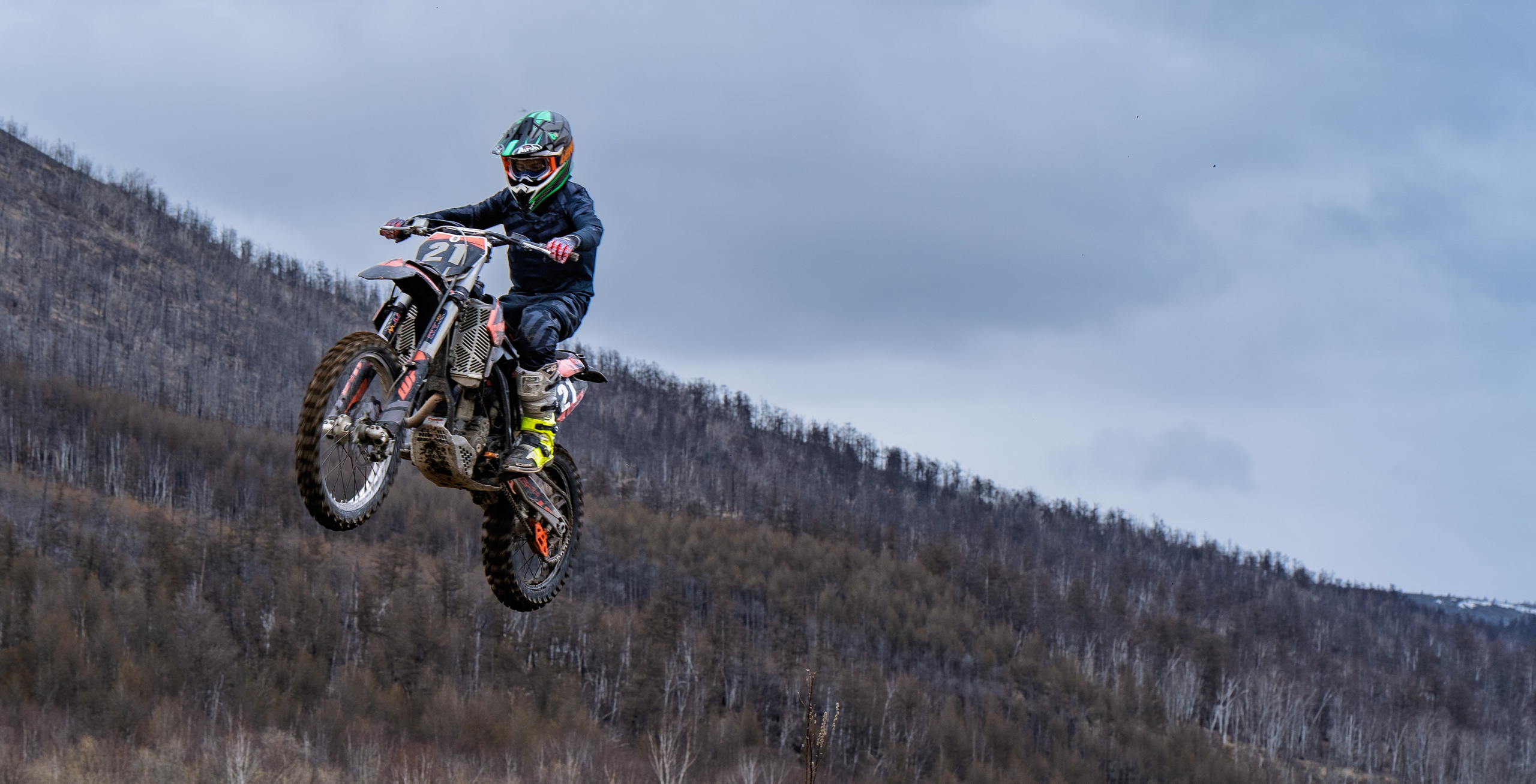 Мотогонки Эссо май 2025. Фотограф Ворошилов Дмитрий. Эссо. Камчатка