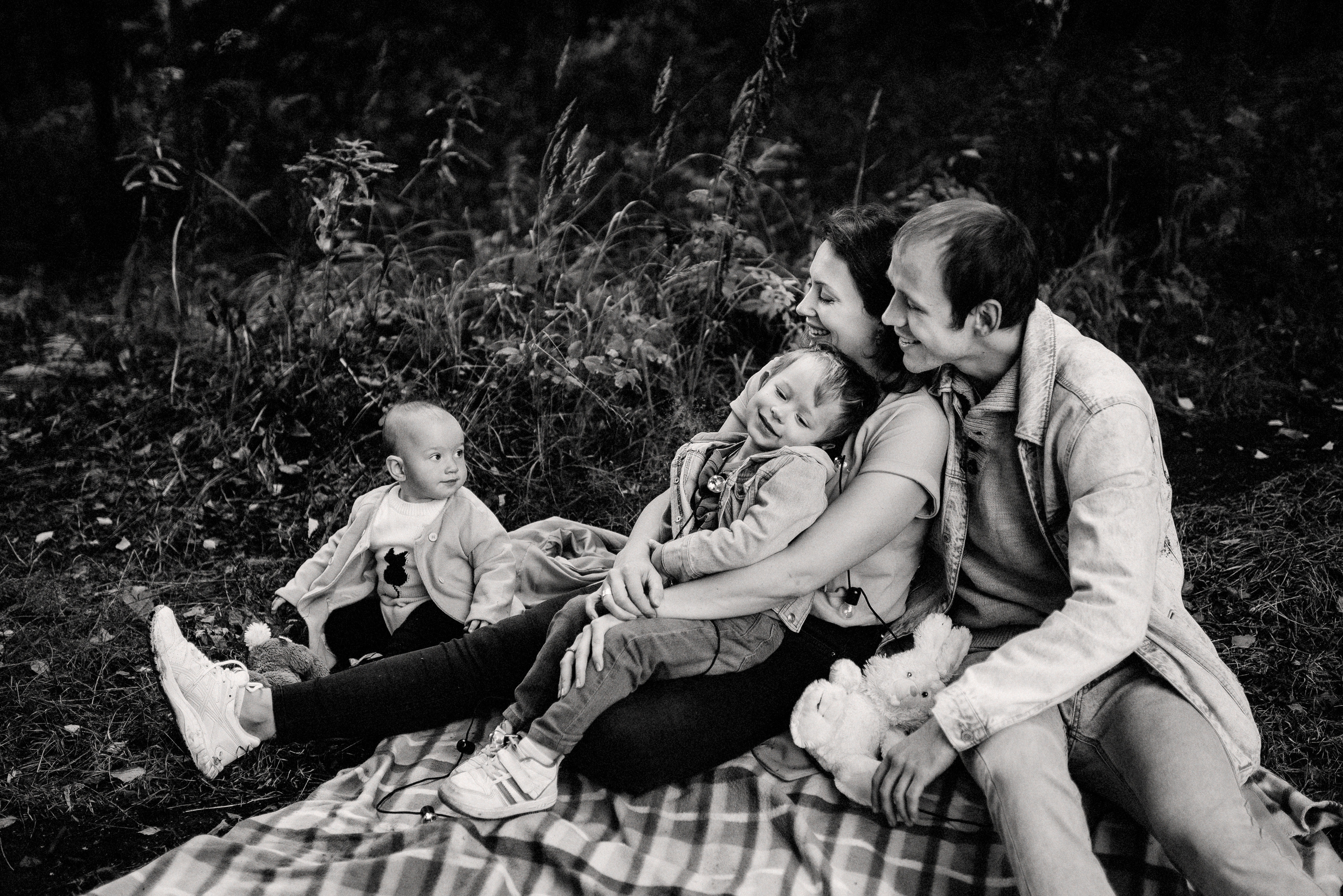 АНЯ, НИКИТА, ВАНЕЧКА и ЕСЕНИЯ. Свадебный и семейный фотограф РИТА БОЧКАРЁВА