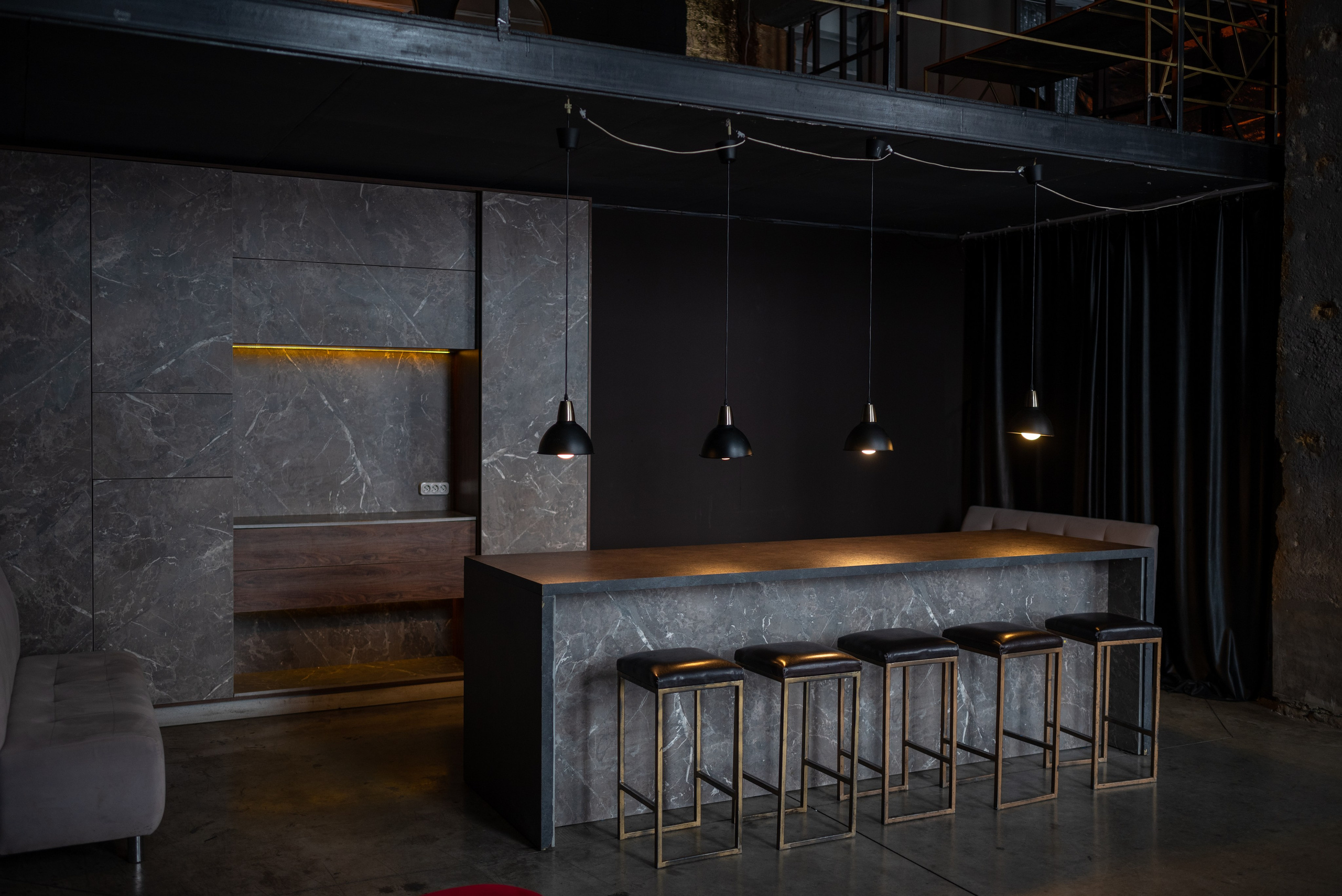 Первый этаж. Фотостудия Паутина Челябинск