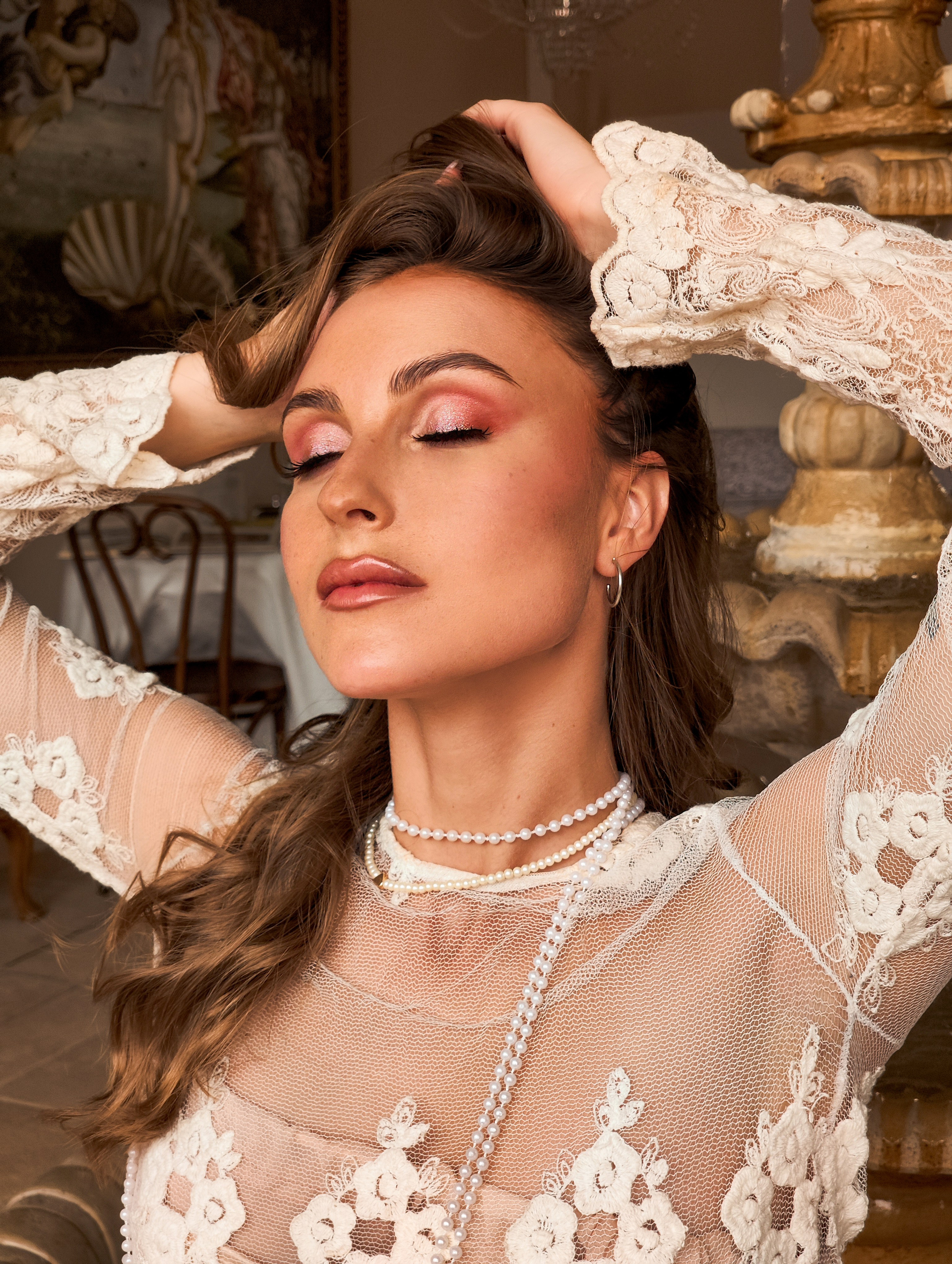 Pinroom #8 Polina. Создание ИИ контента, фотосессии, инфографика в Москве