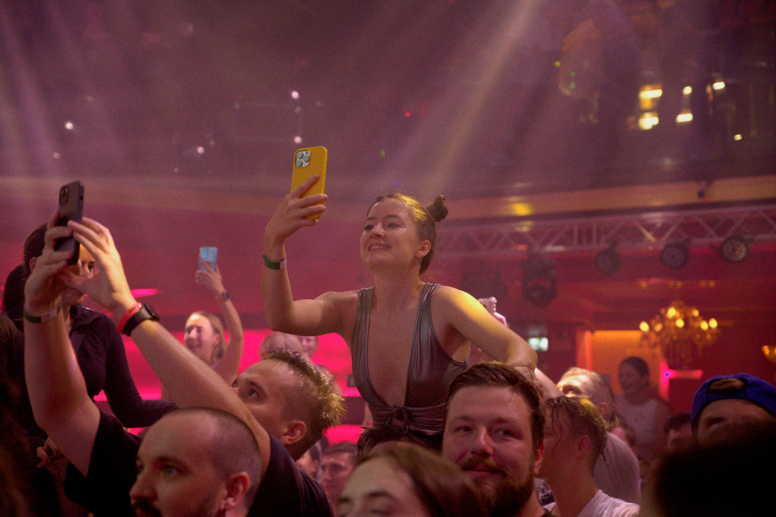 Anacondaz Phuket. Photo & Video production, in Bishkek, Kyrgyzstan