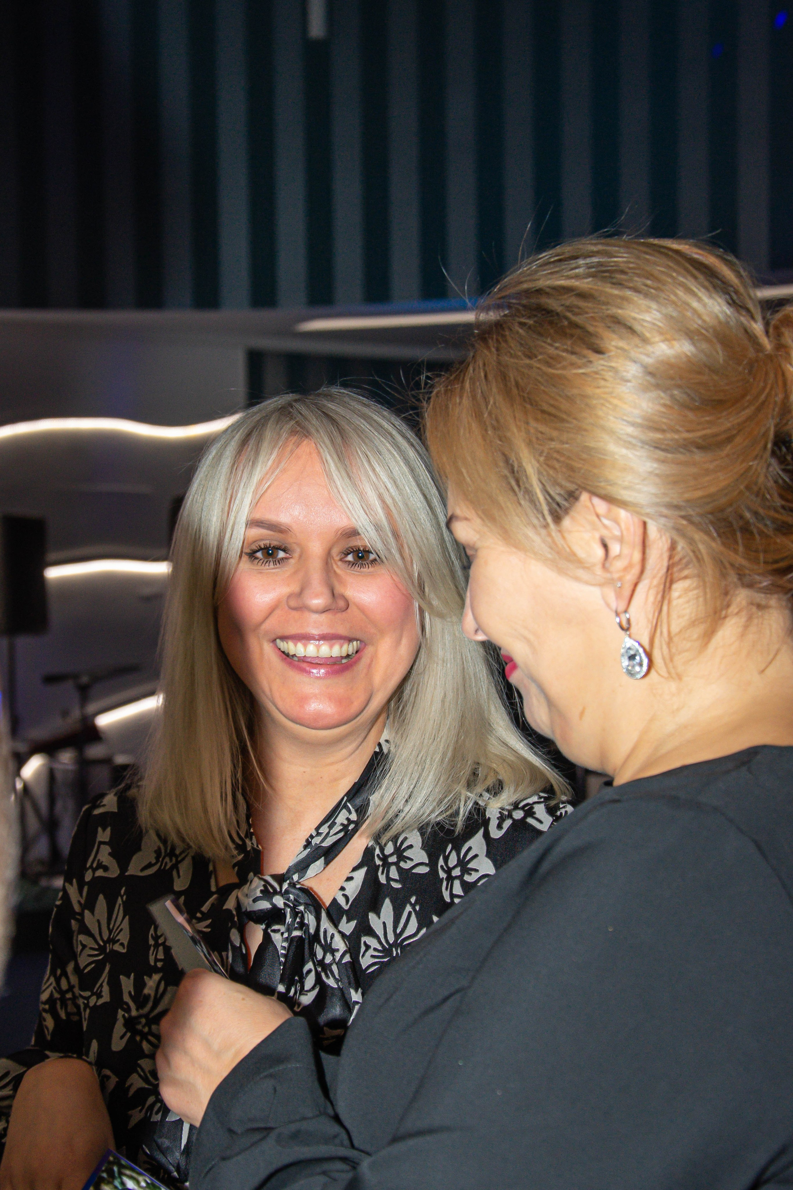 Корпоратив. Женский фотограф в Людиново и Киров