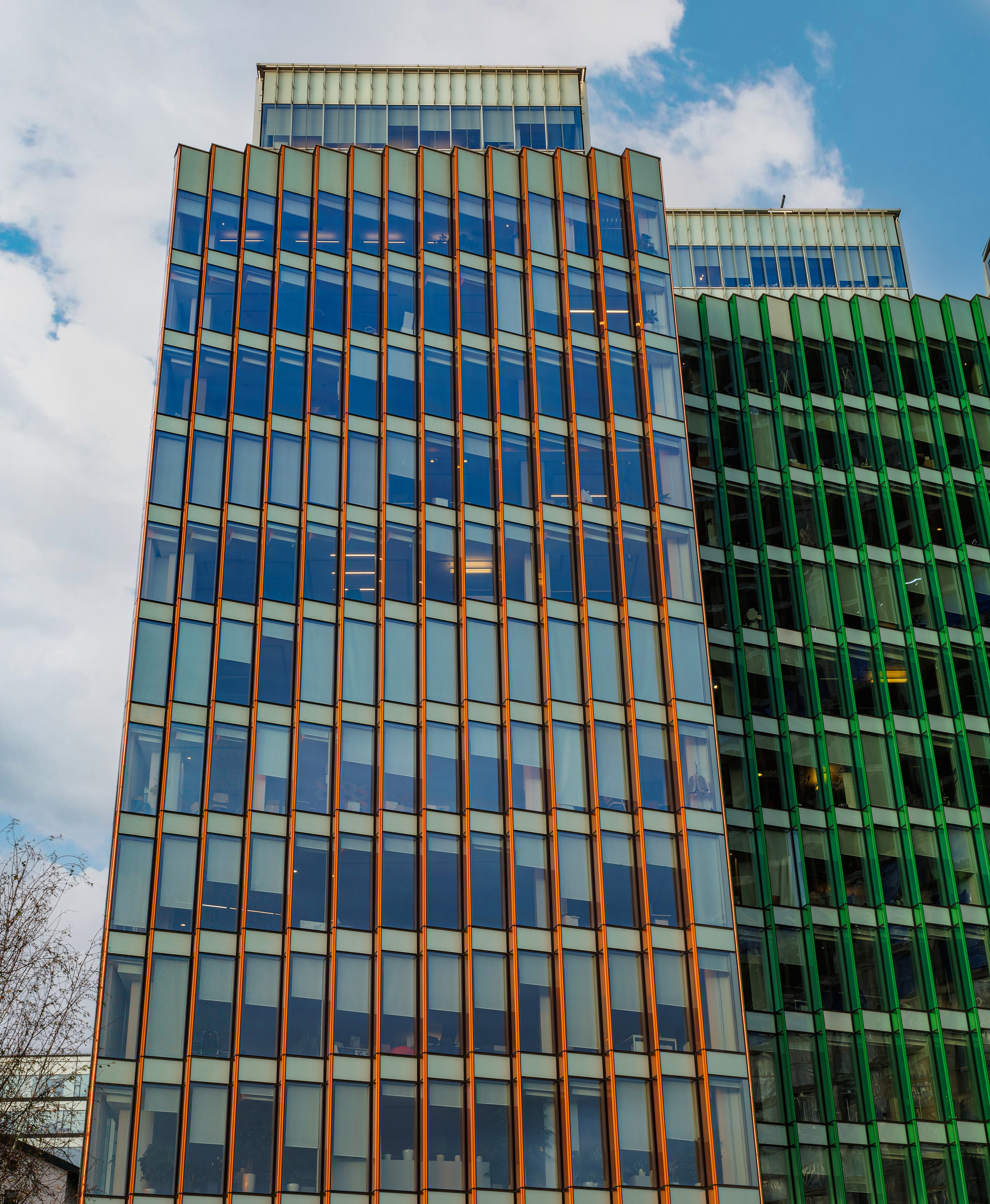 Архитектурный фотограф в Москве делает качественные фотографии коммерческой недвижимости