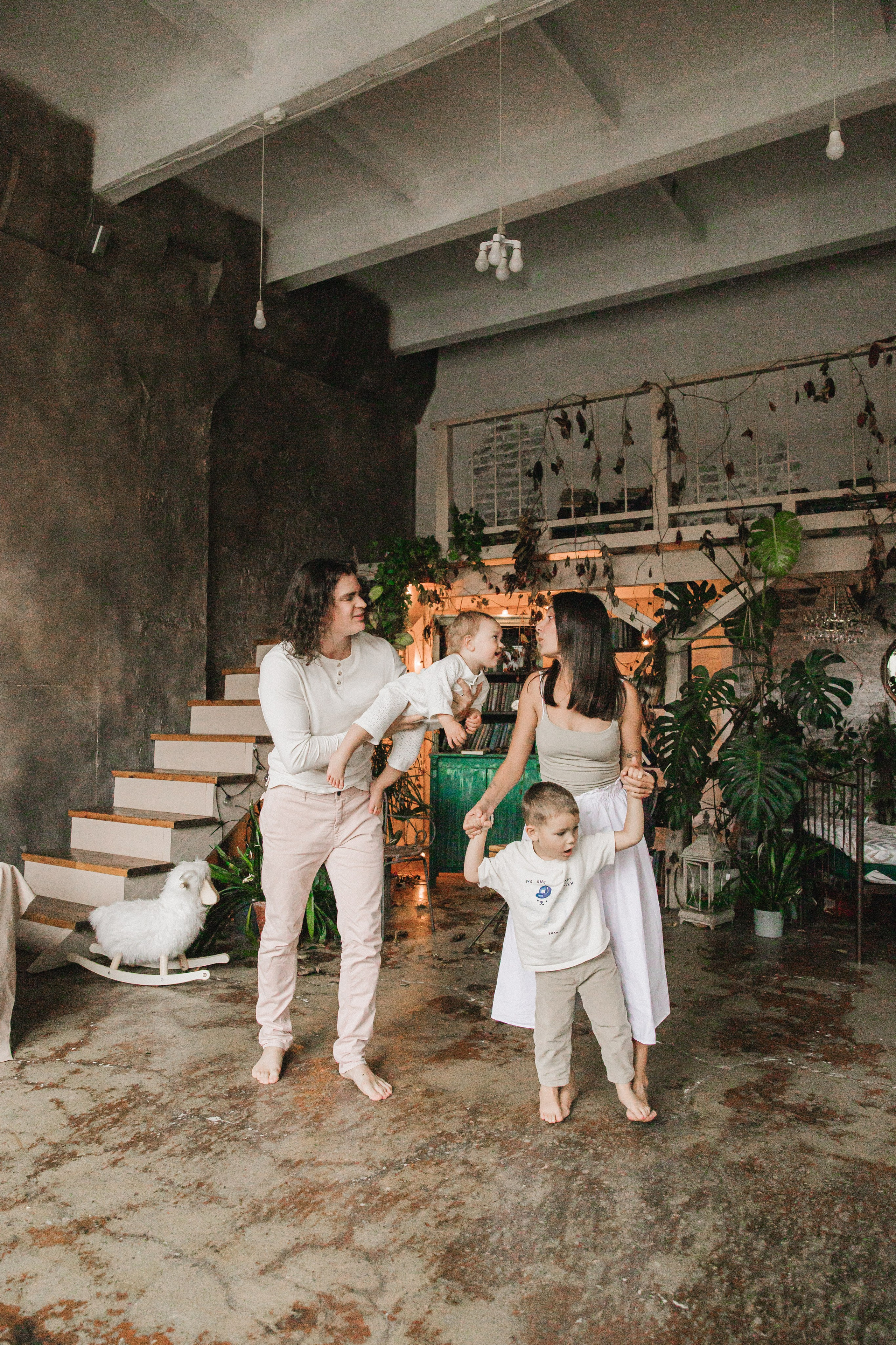 Анна, Григорий и детки. Фотограф Анастасия Петрова