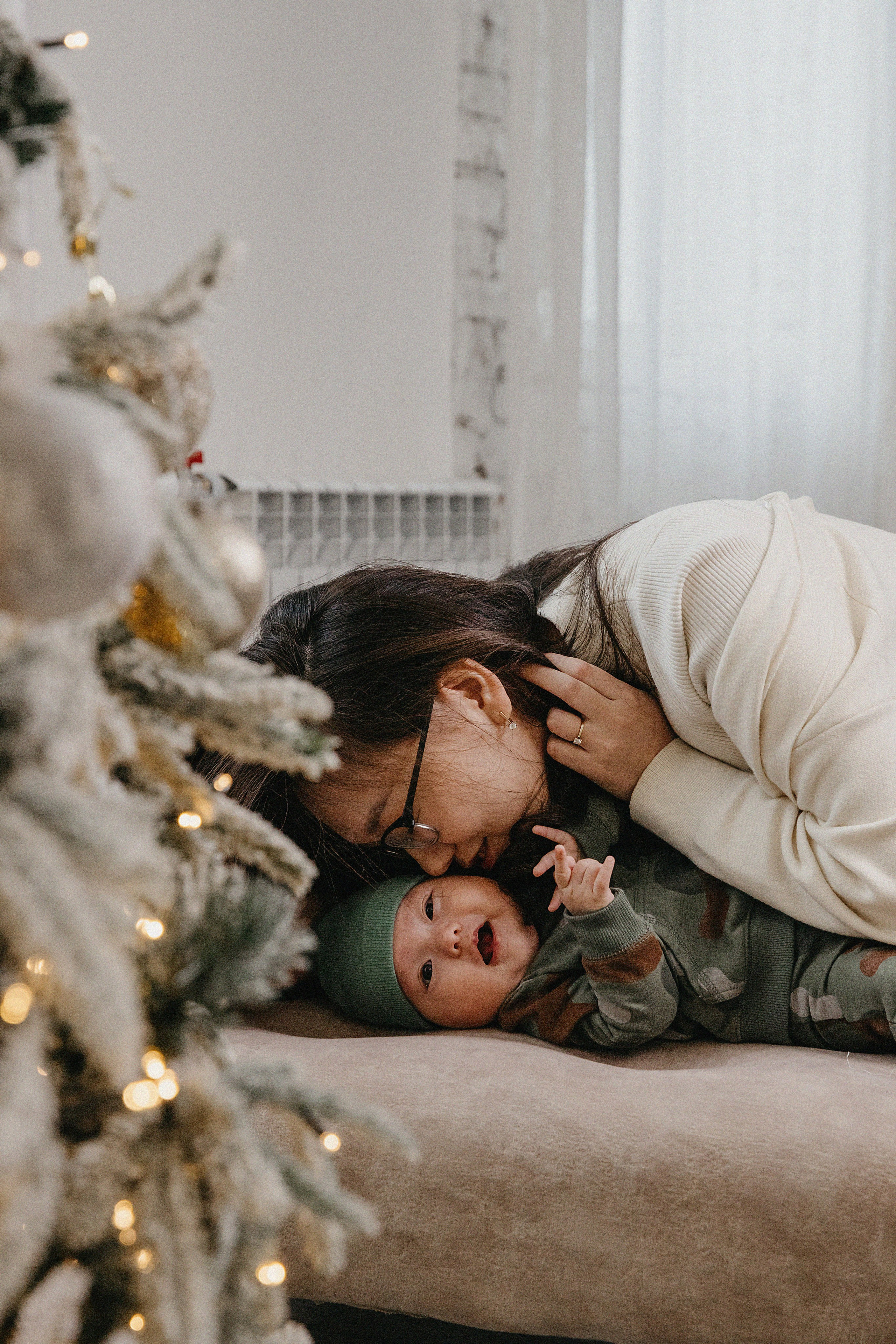 Семейная фотосессия в фотостудии 2Stula. Свадебный, семейный и портретный фотограф в Алматы, Костанай