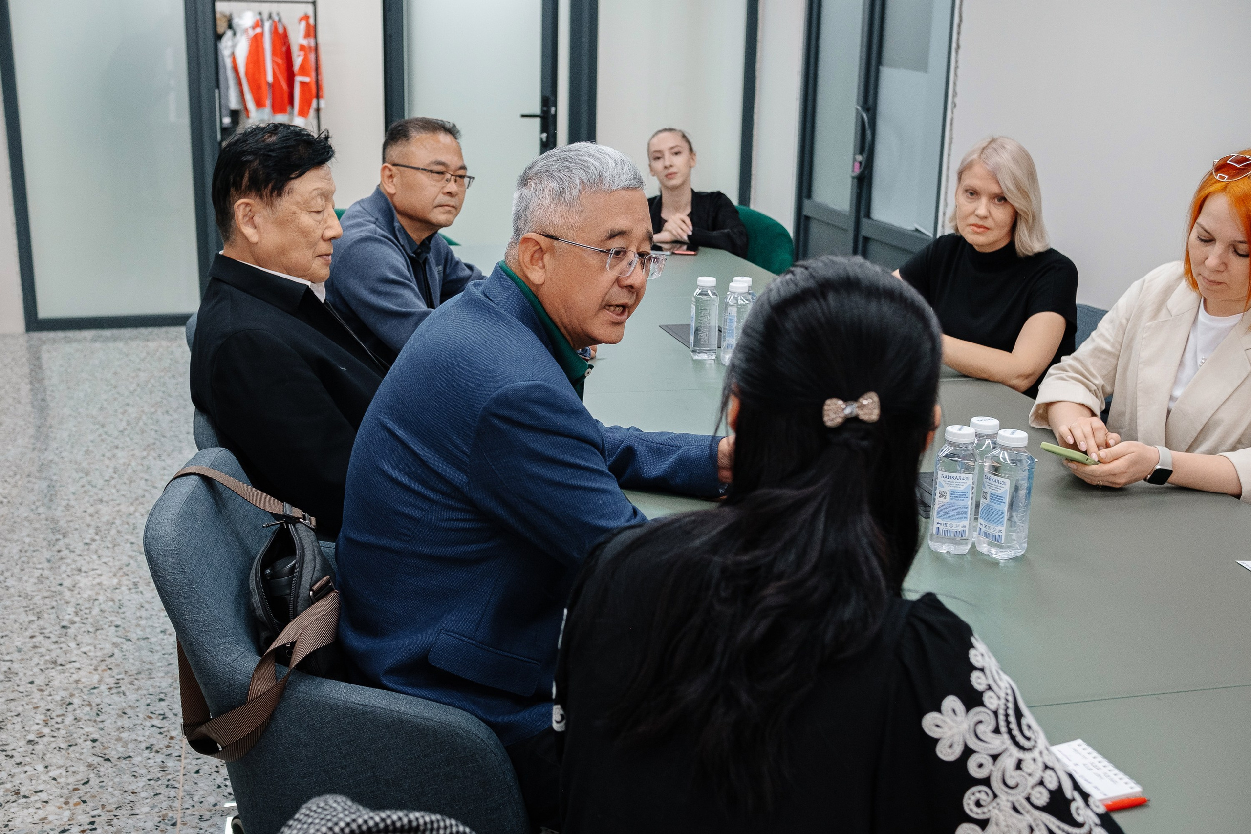 Делегация Китая в Ивановской текстильной компании