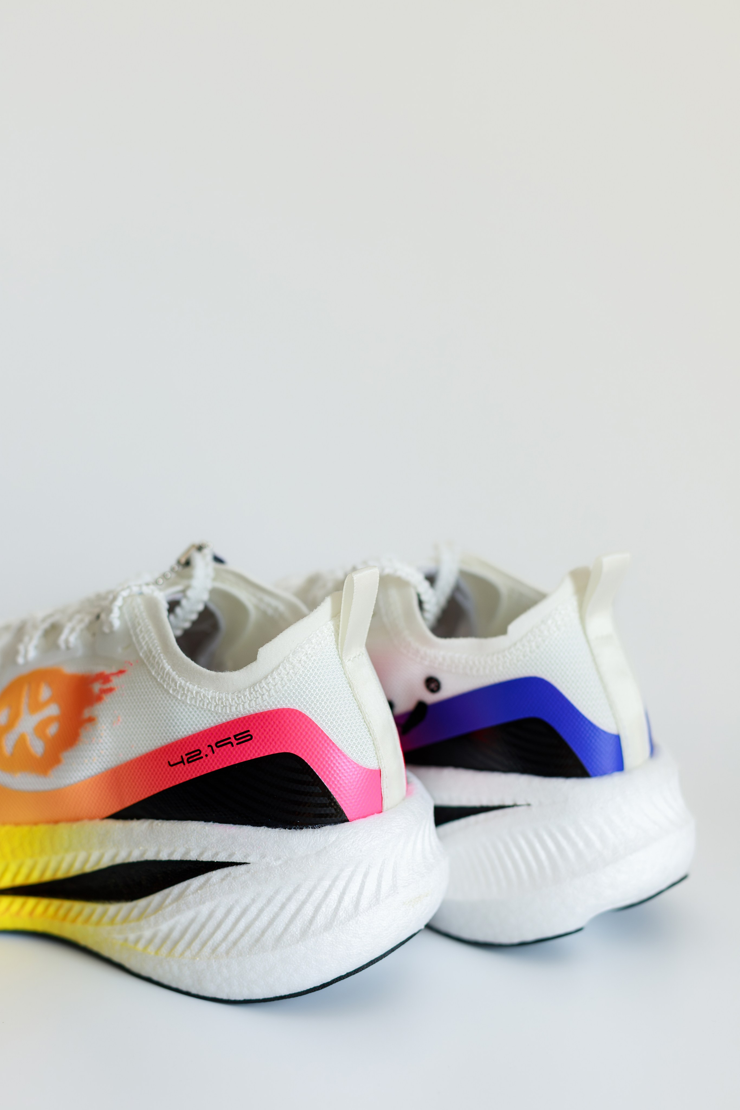 Кроссовки для вб. Семейный и детский фотограф в Краснодаре Ирина Лаврецкая