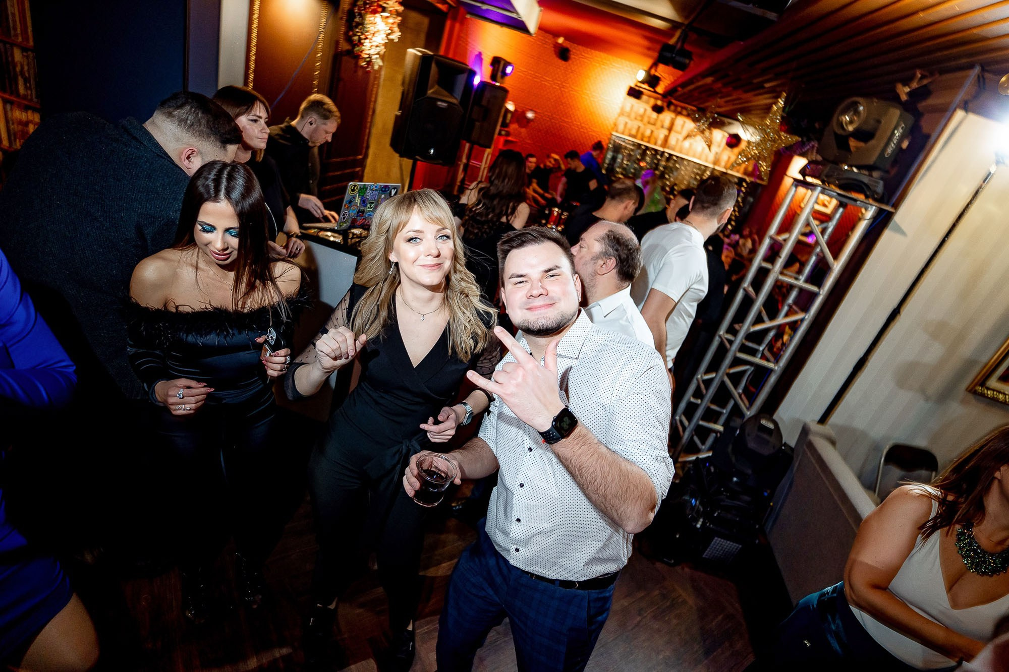 Новый год 2024 в Peoples. Сергей Кошкин. Репортажная и ивент-фотография в Сургуте