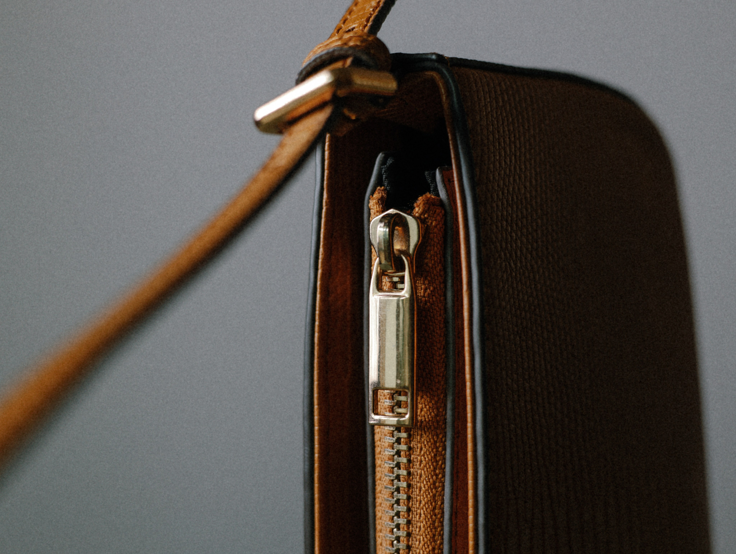 Портфолийная съемка сумки и туфель в винтажной подаче. СЕМЕЙНЫЙ И ПРЕДМЕТНЫЙ ФОТОГРАФ — ЛЕНА ГОНЧАР | КРАСНОДАР | МАЙКОП