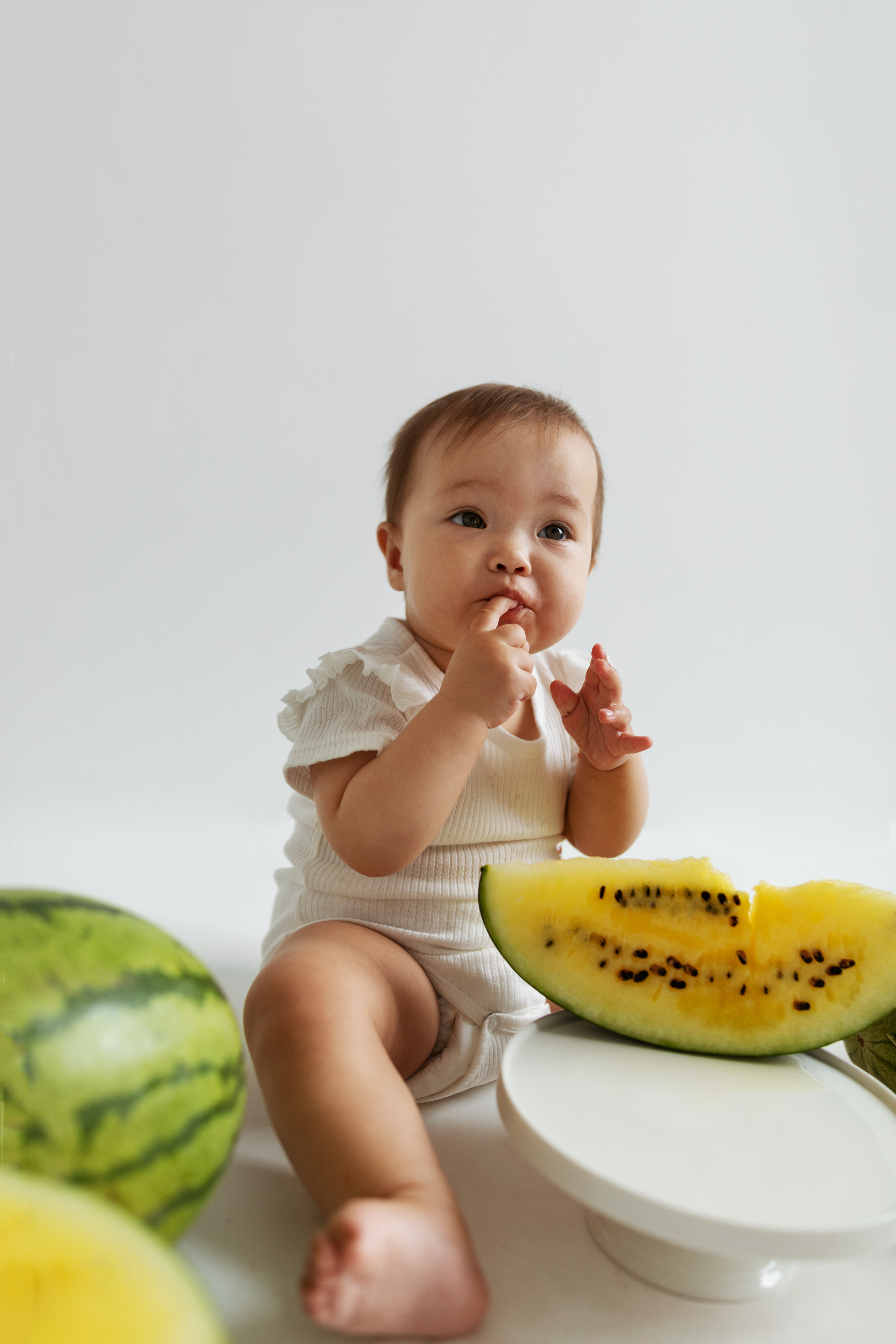 Ева и арбузы. Фотограф на годик Хабаровск Детский и семейный фотограф в Хабаровске Юлия Матвиенко
