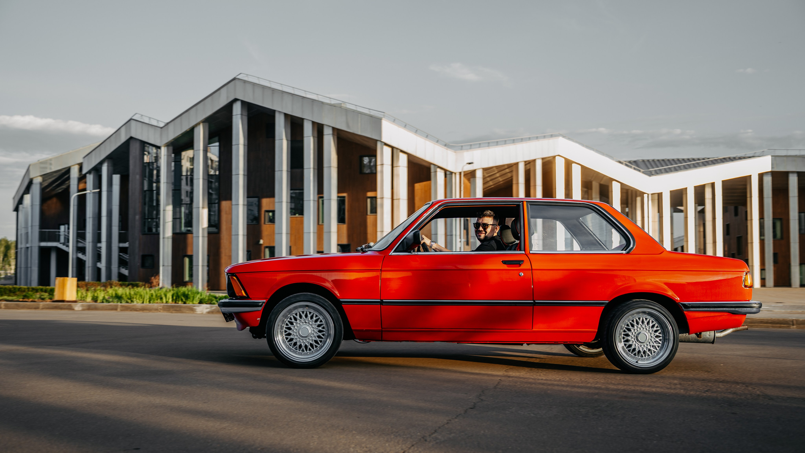 BMW e21. Фотограф, видеограф и пилот дрона на Байкале