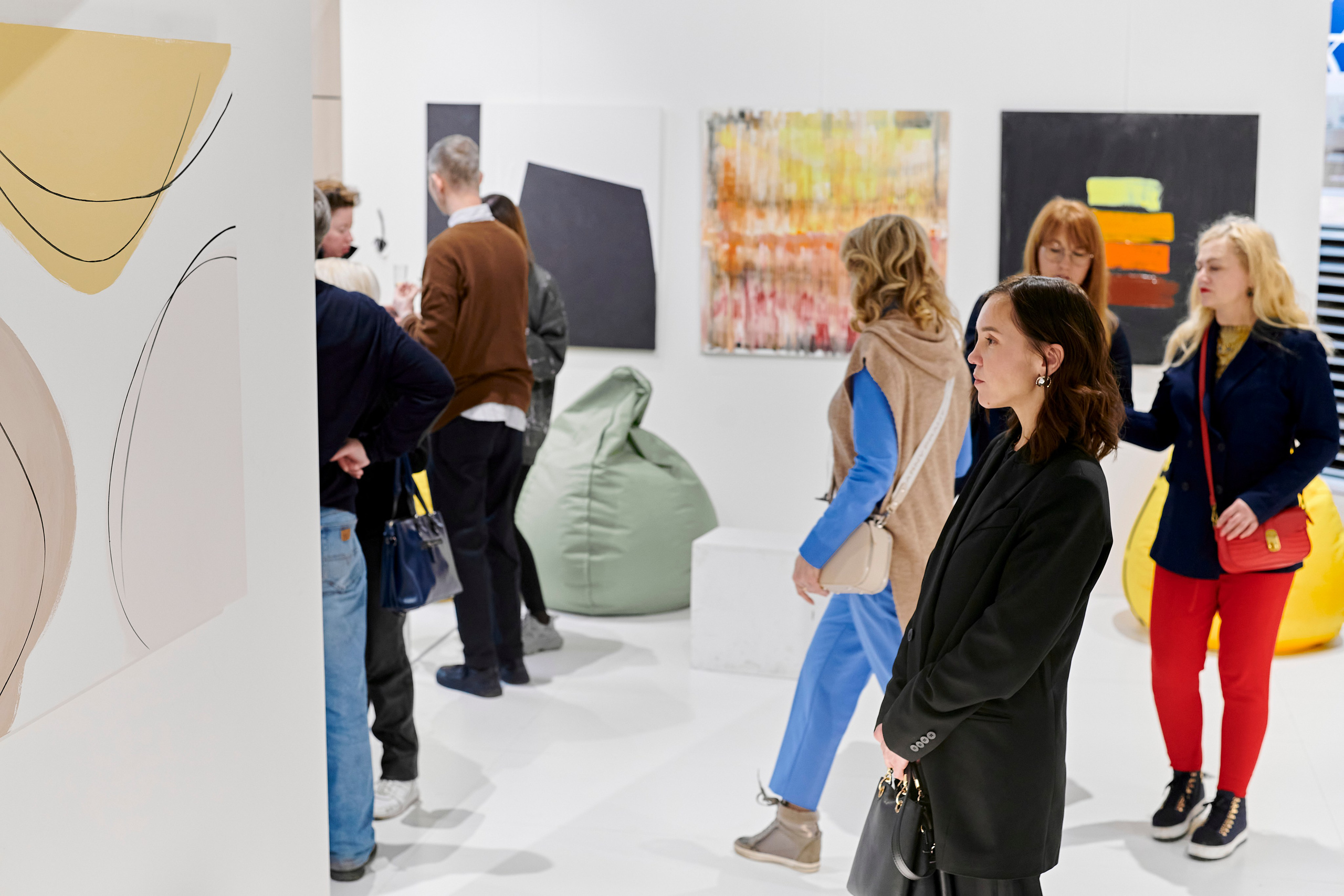 The Holst. Выставка Юлии Остапенко. Фотограф Постольник Дарья